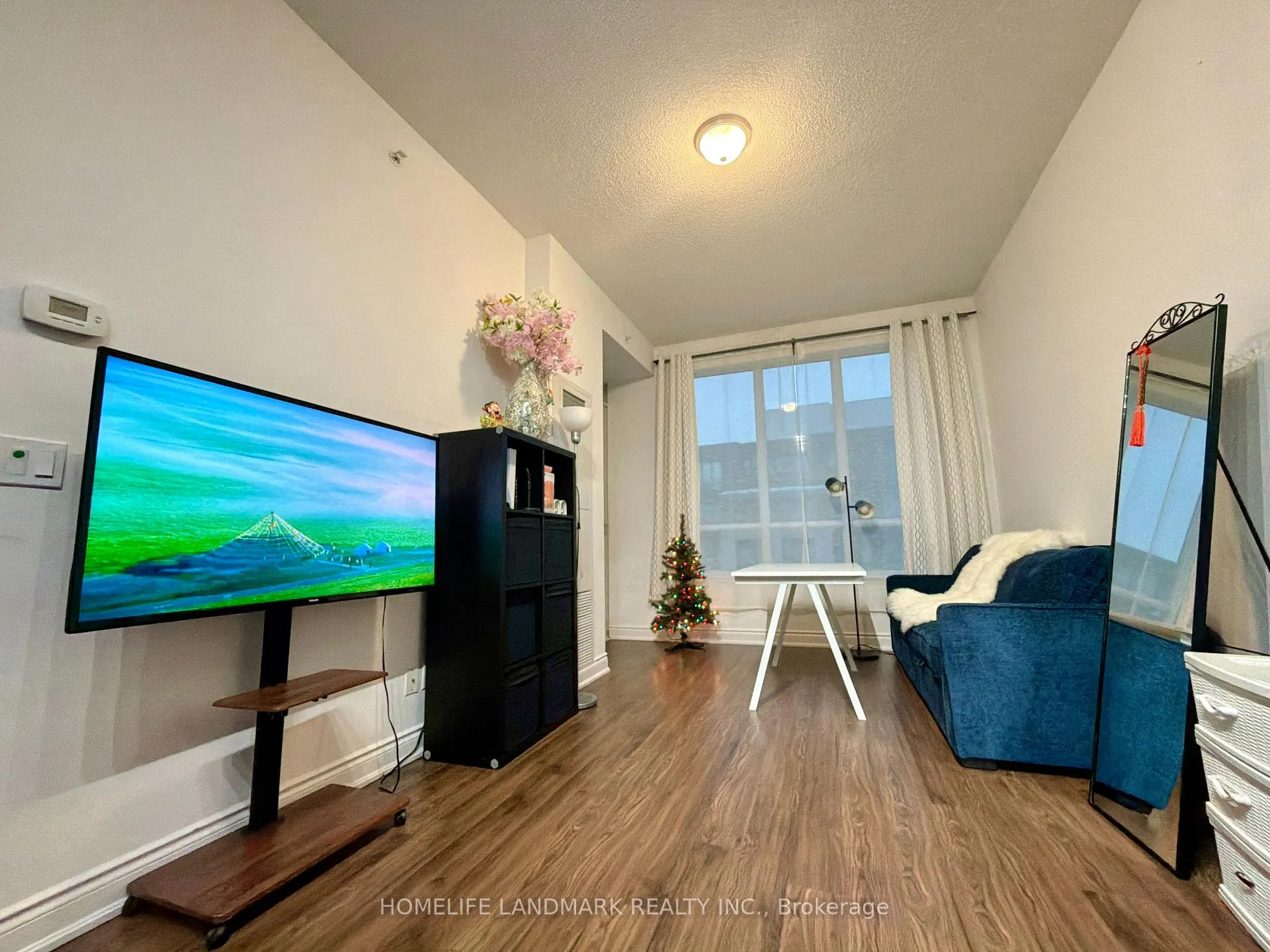 Front of Unit 910, 33 Clegg Road, Suite 910