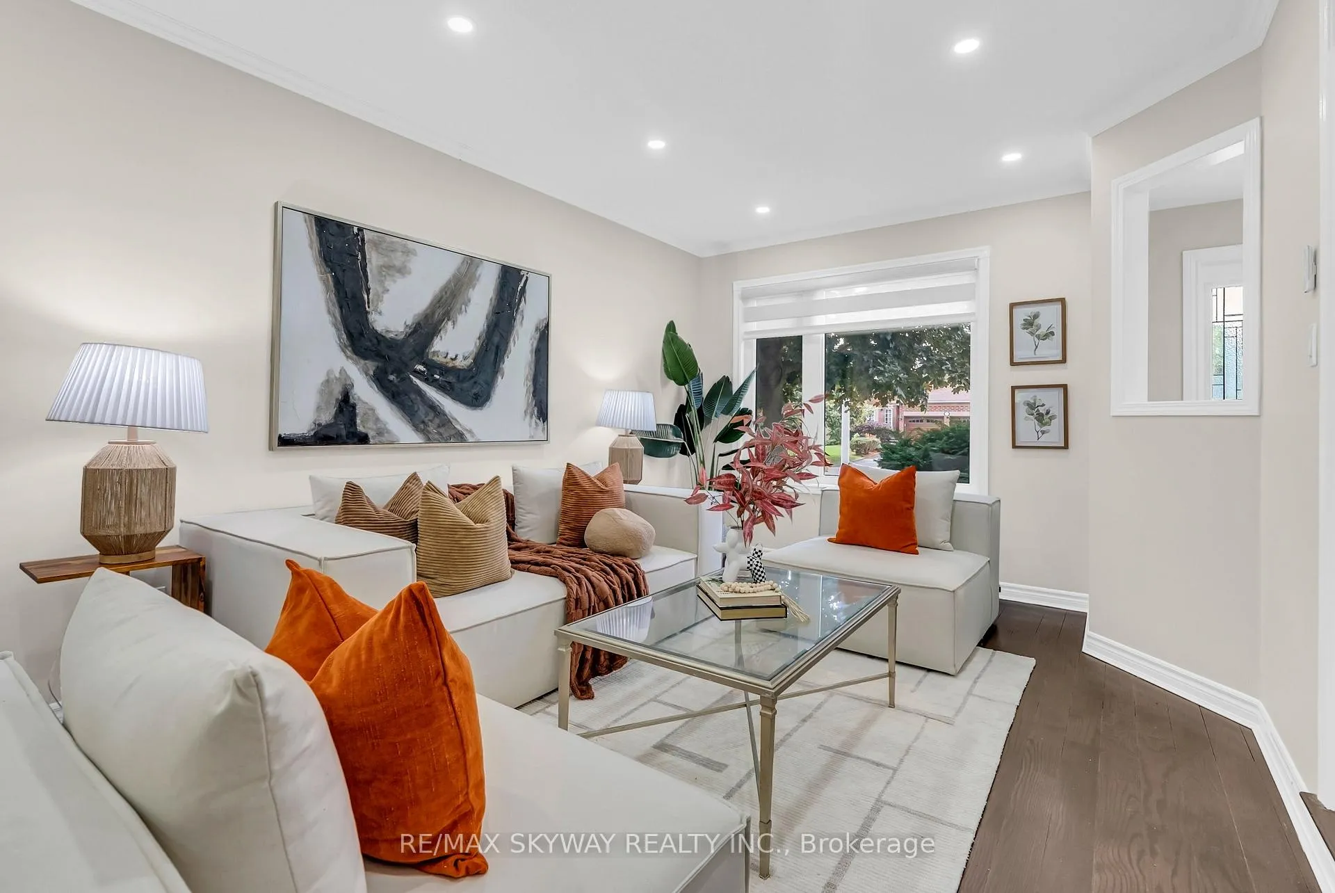 Photo 10 of 87 Spooner Crescent, Cambridge, Fiddlesticks — HOMEH