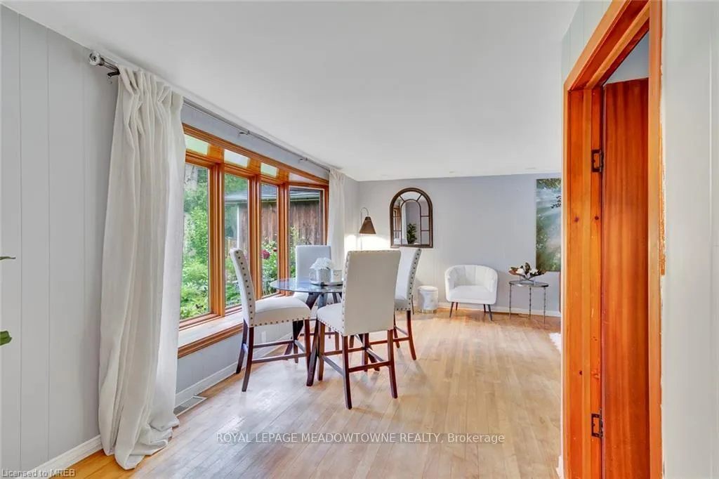 Photo 5 of 99 River Road, Brampton, Huttonville — HOMEH
