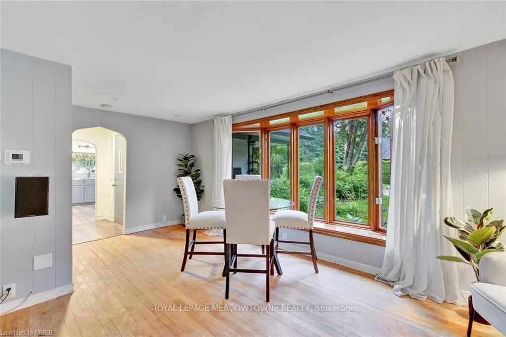 Photo 7 of 99 River Road, Brampton, Huttonville — HOMEH