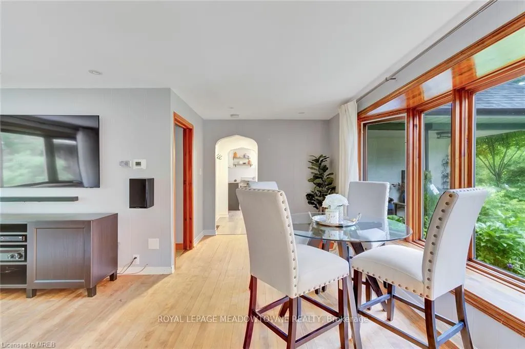 Photo 11 of 99 River Road, Brampton, Huttonville — HOMEH