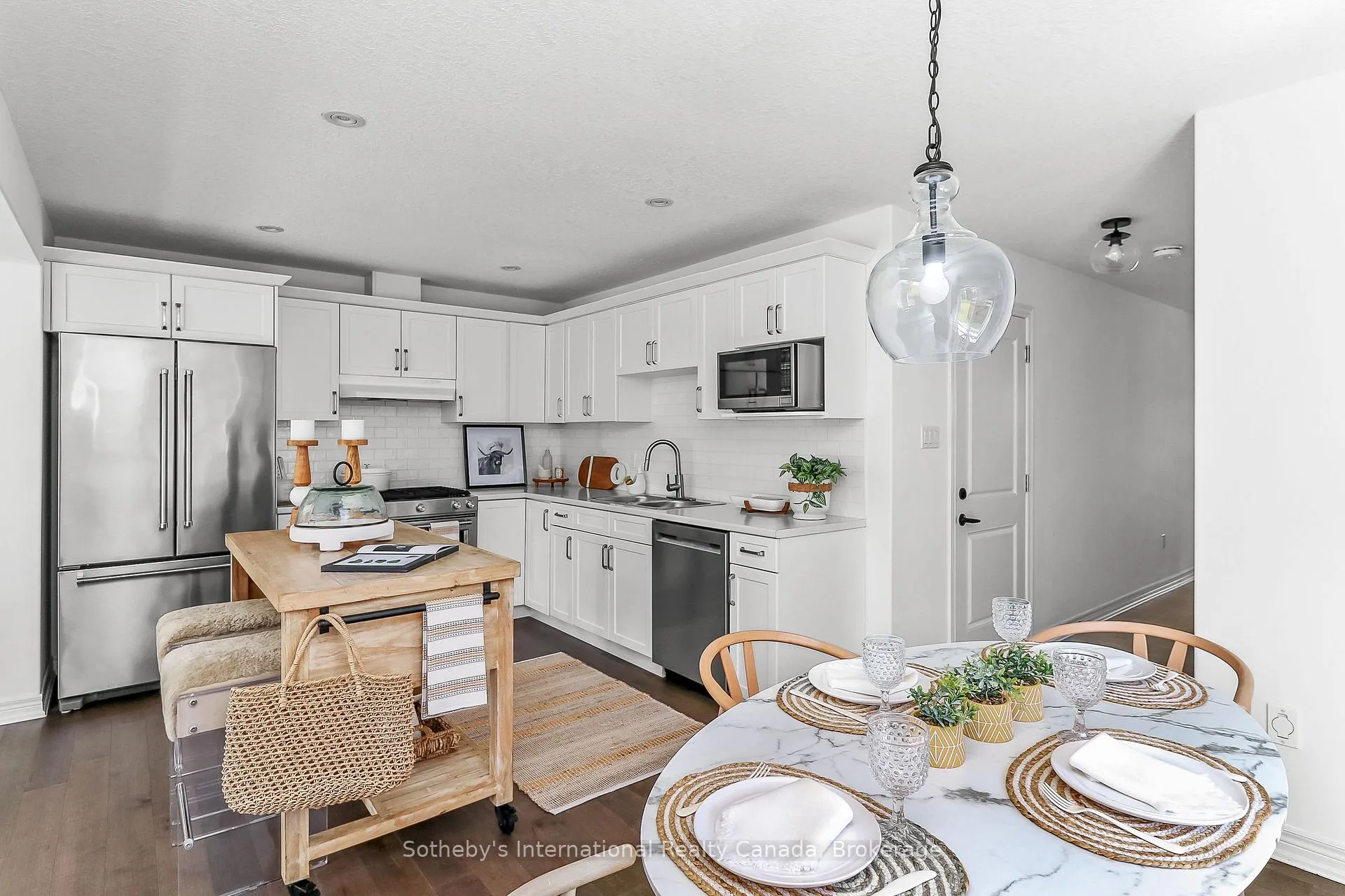Photo 10 of 33 Foley Crescent, Collingwood — HOMEH