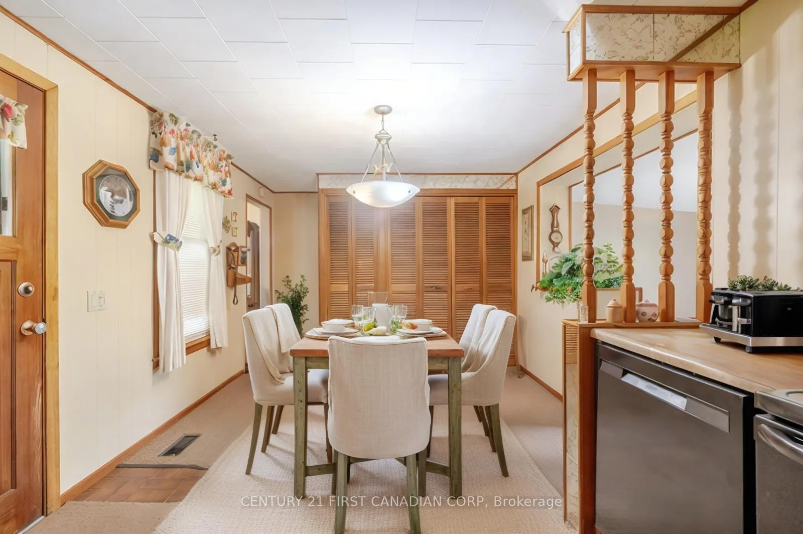 Photo 4 of 14 Jane Street, Chatham-Kent, Ridgetown — HOMEH