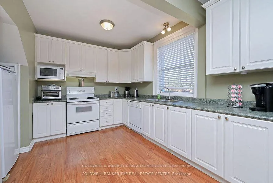 Photo 10 of 285-287 Barrie Street, Essa, Thornton — HOMEH