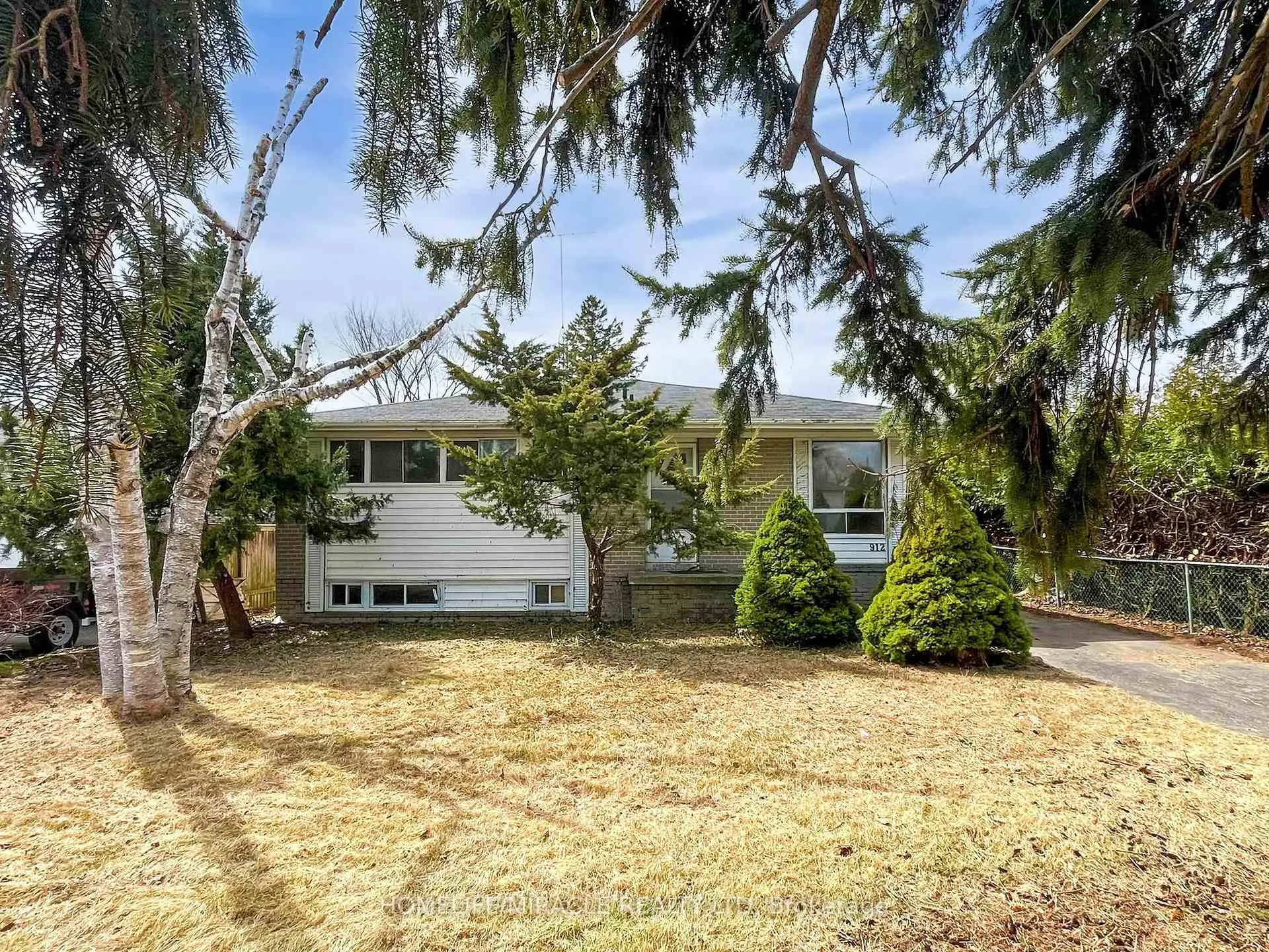 Photo 1 of 912 Reytan Boulevard, Pickering, Bay Ridges — HOMEH