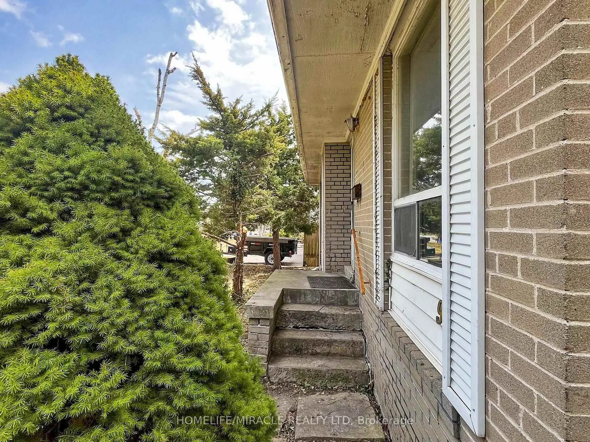 Photo 3 of 912 Reytan Boulevard, Pickering, Bay Ridges — HOMEH