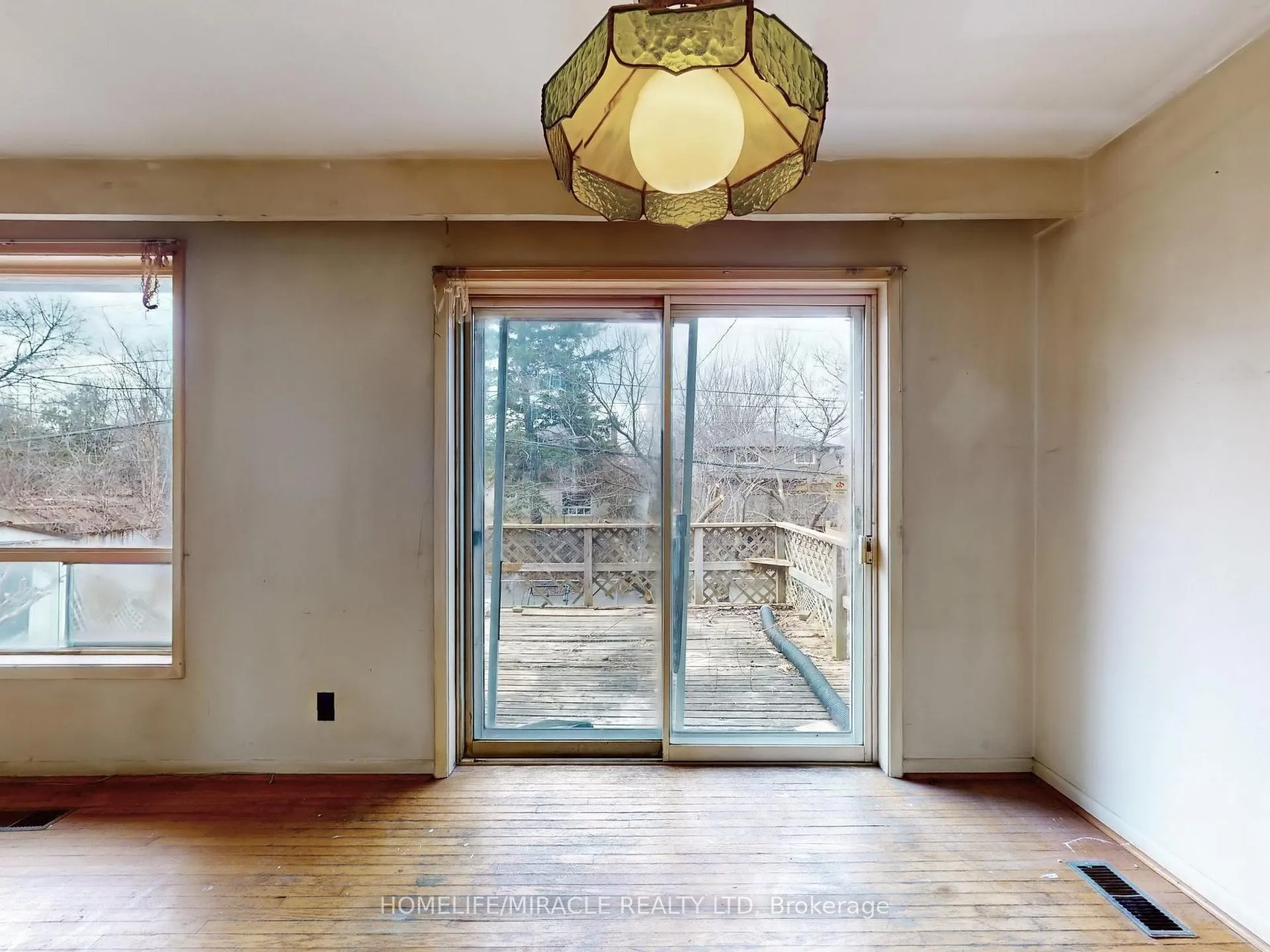 Photo 6 of 912 Reytan Boulevard, Pickering, Bay Ridges — HOMEH