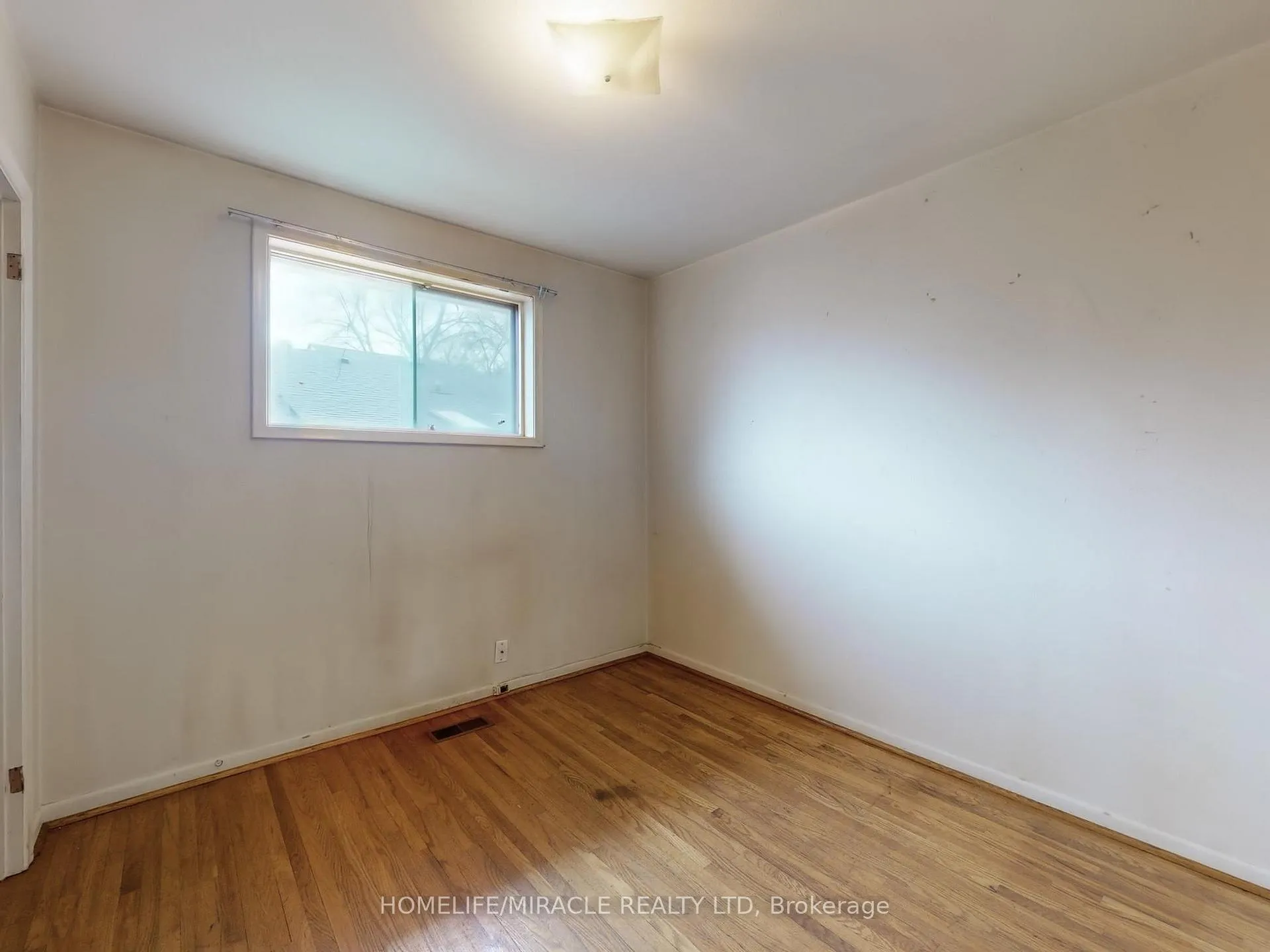 Photo 14 of 912 Reytan Boulevard, Pickering, Bay Ridges — HOMEH