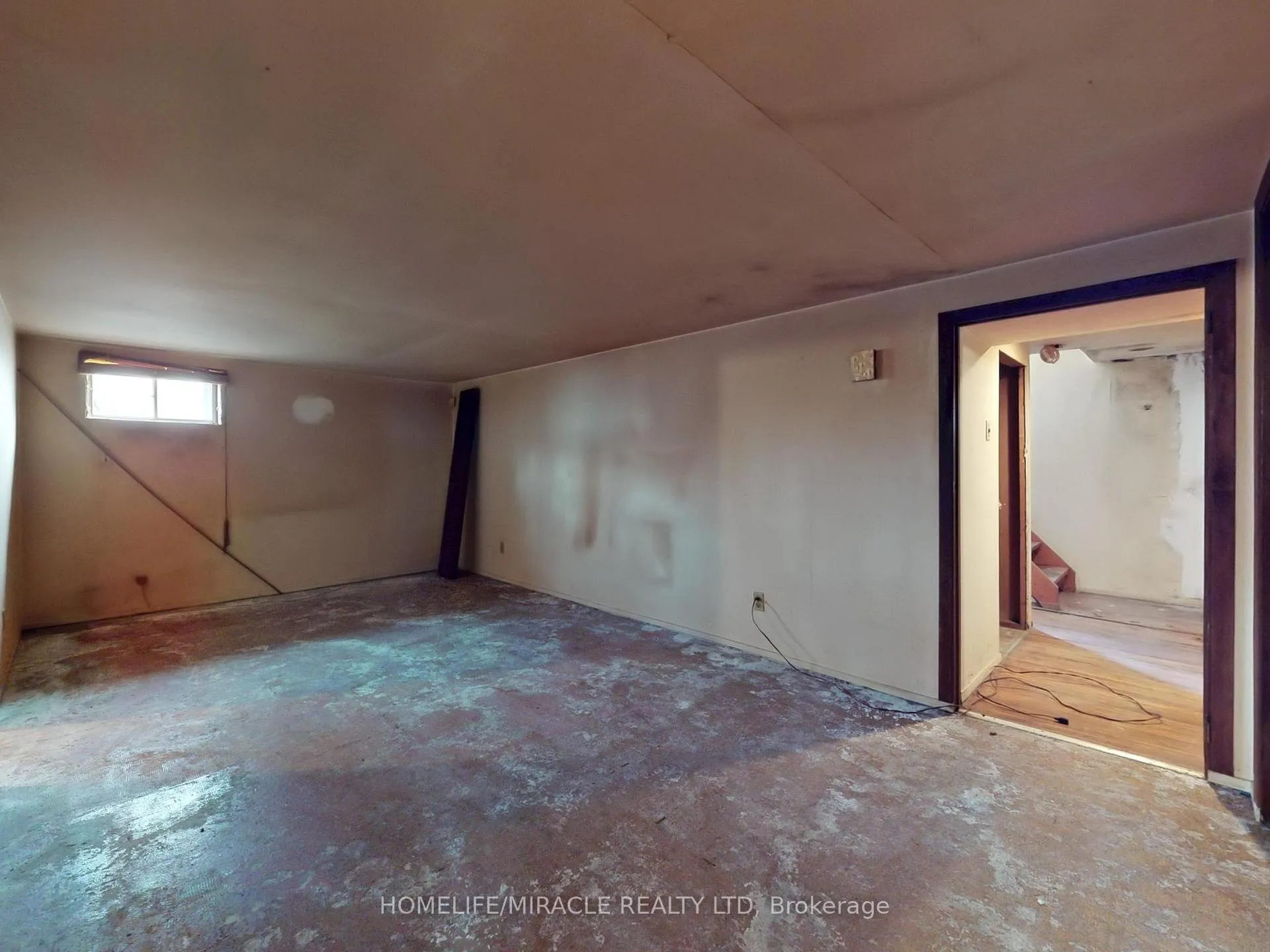 Photo 23 of 912 Reytan Boulevard, Pickering, Bay Ridges — HOMEH