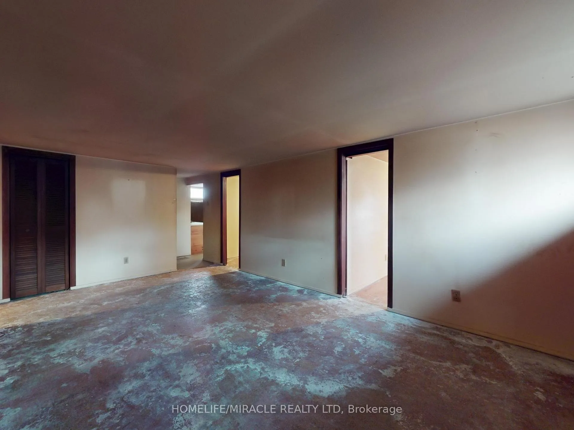 Photo 25 of 912 Reytan Boulevard, Pickering, Bay Ridges — HOMEH