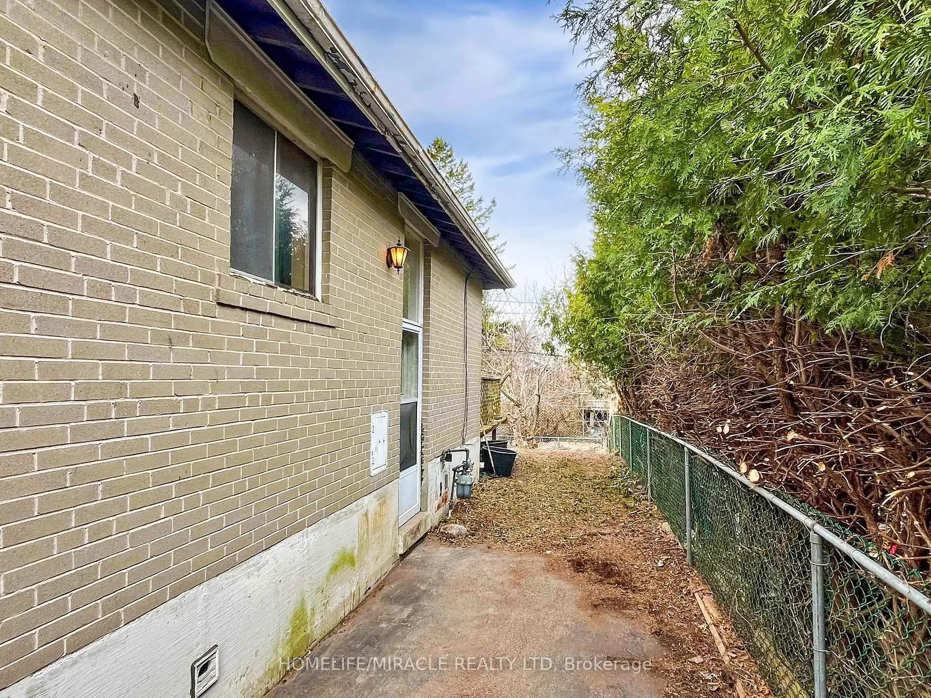 Photo 32 of 912 Reytan Boulevard, Pickering, Bay Ridges — HOMEH