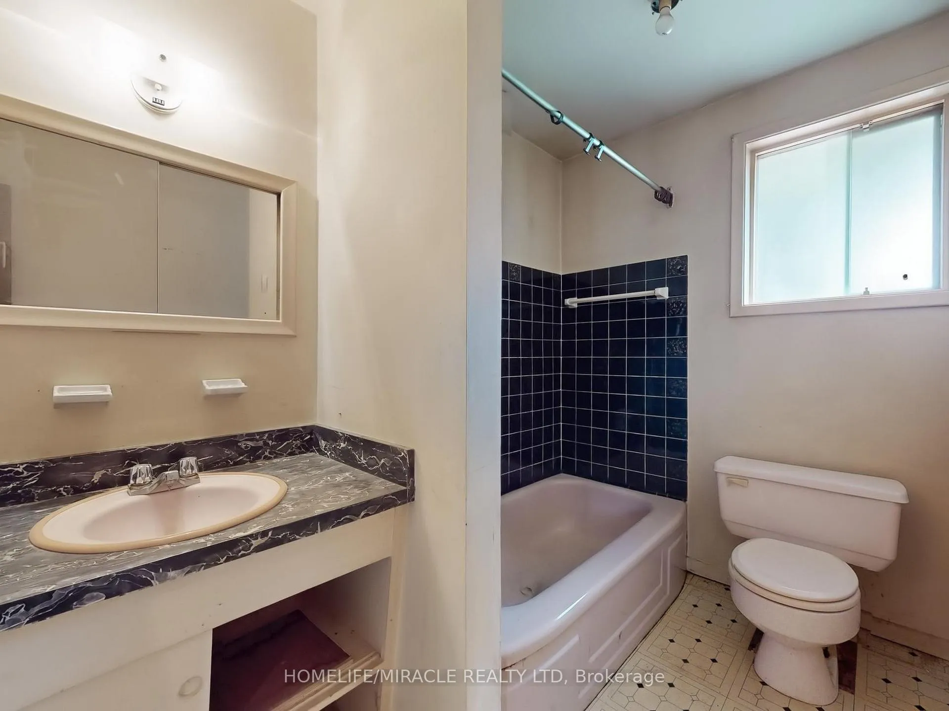 Photo 48 of 912 Reytan Boulevard, Pickering, Bay Ridges — HOMEH