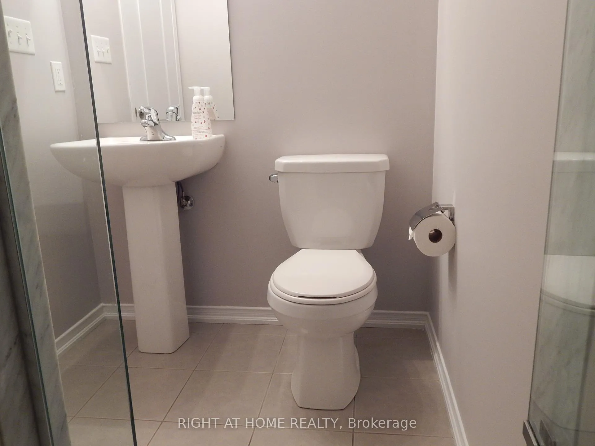 Photo 24 of Unit 12, 2492 Post Road, Oakville, River Oaks — HOMEH