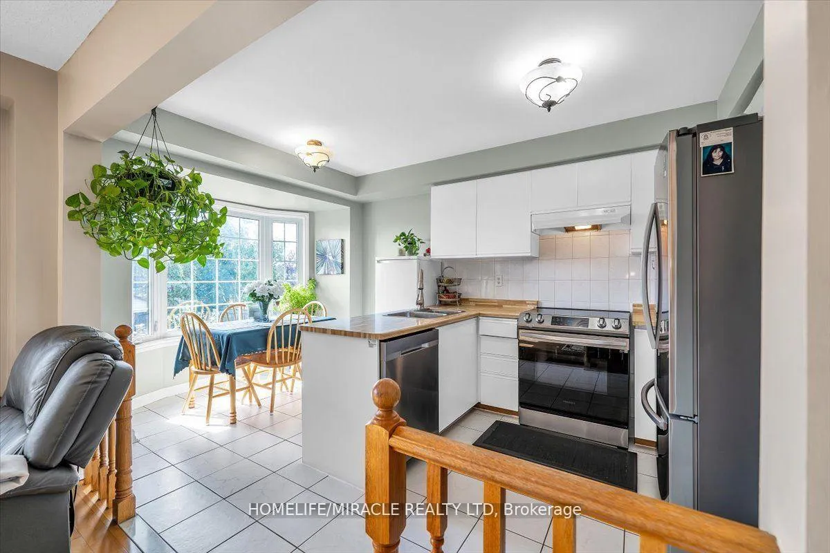 Photo 10 of 56 Fairmeadow Place, Whitby, Blue Grass Meadows — HOMEH