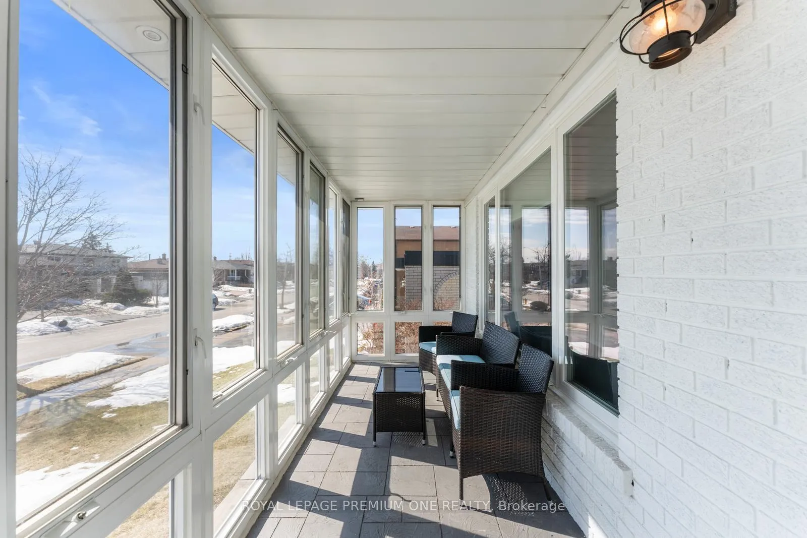 Photo 4 of 18 Northlane Road, Vaughan, West Woodbridge — HOMEH