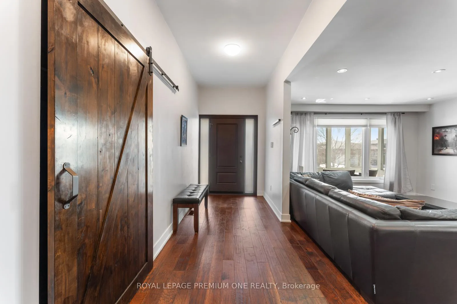 Photo 6 of 18 Northlane Road, Vaughan, West Woodbridge — HOMEH
