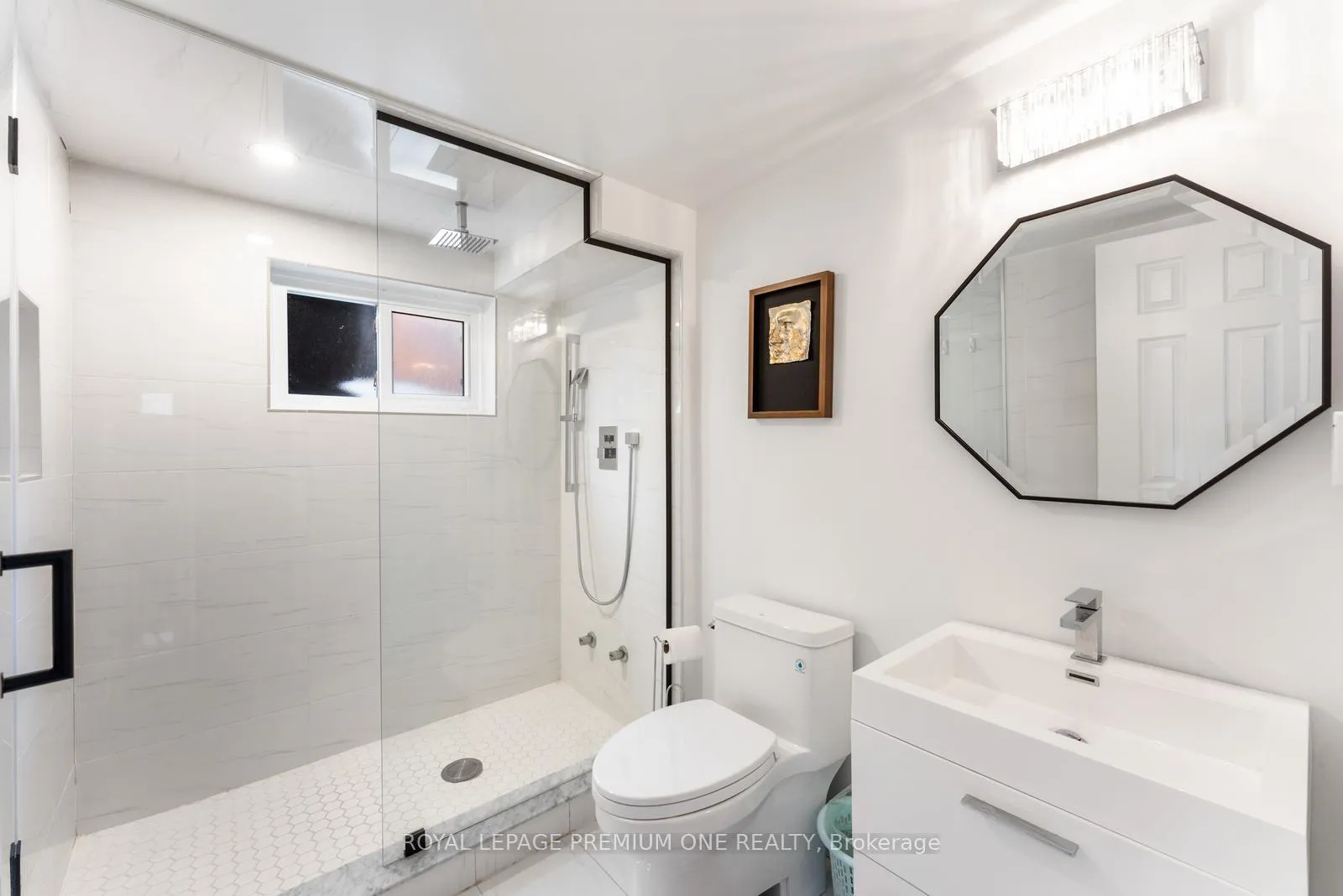 Photo 34 of 18 Northlane Road, Vaughan, West Woodbridge — HOMEH