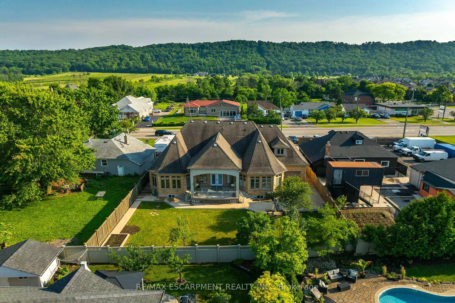 Photo 3 of 1291 Hwy 8, Hamilton, Winona — HOMEH