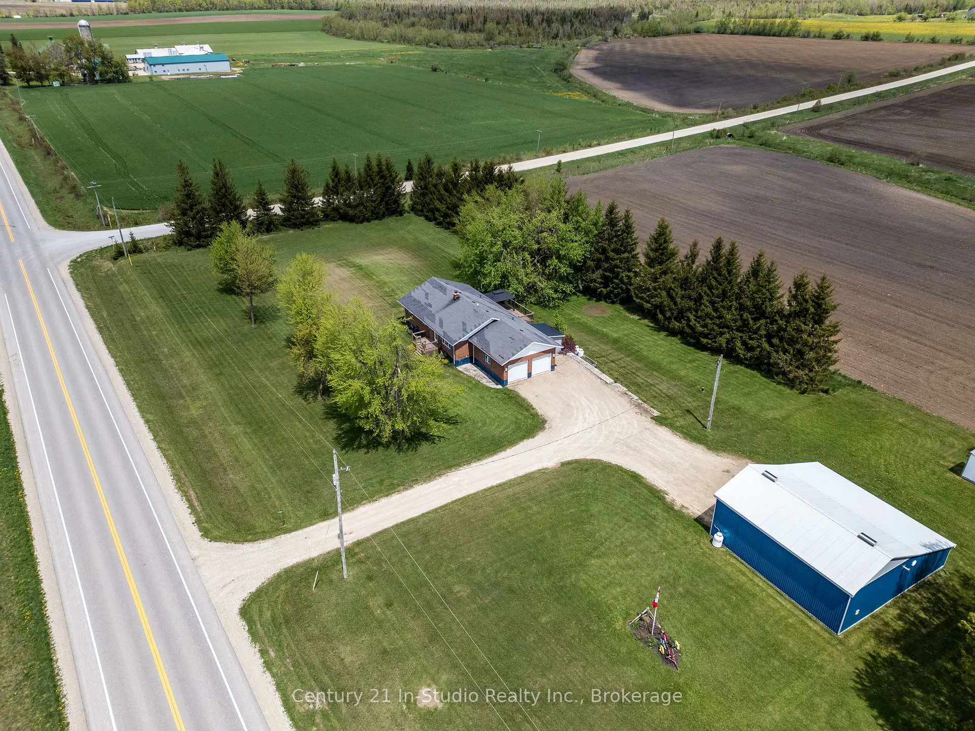 Front of 311817 Grey Road 8