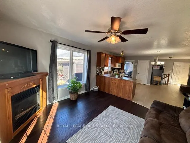 Photo 32 of 44 Geddes Street W, Minto — HOMEH