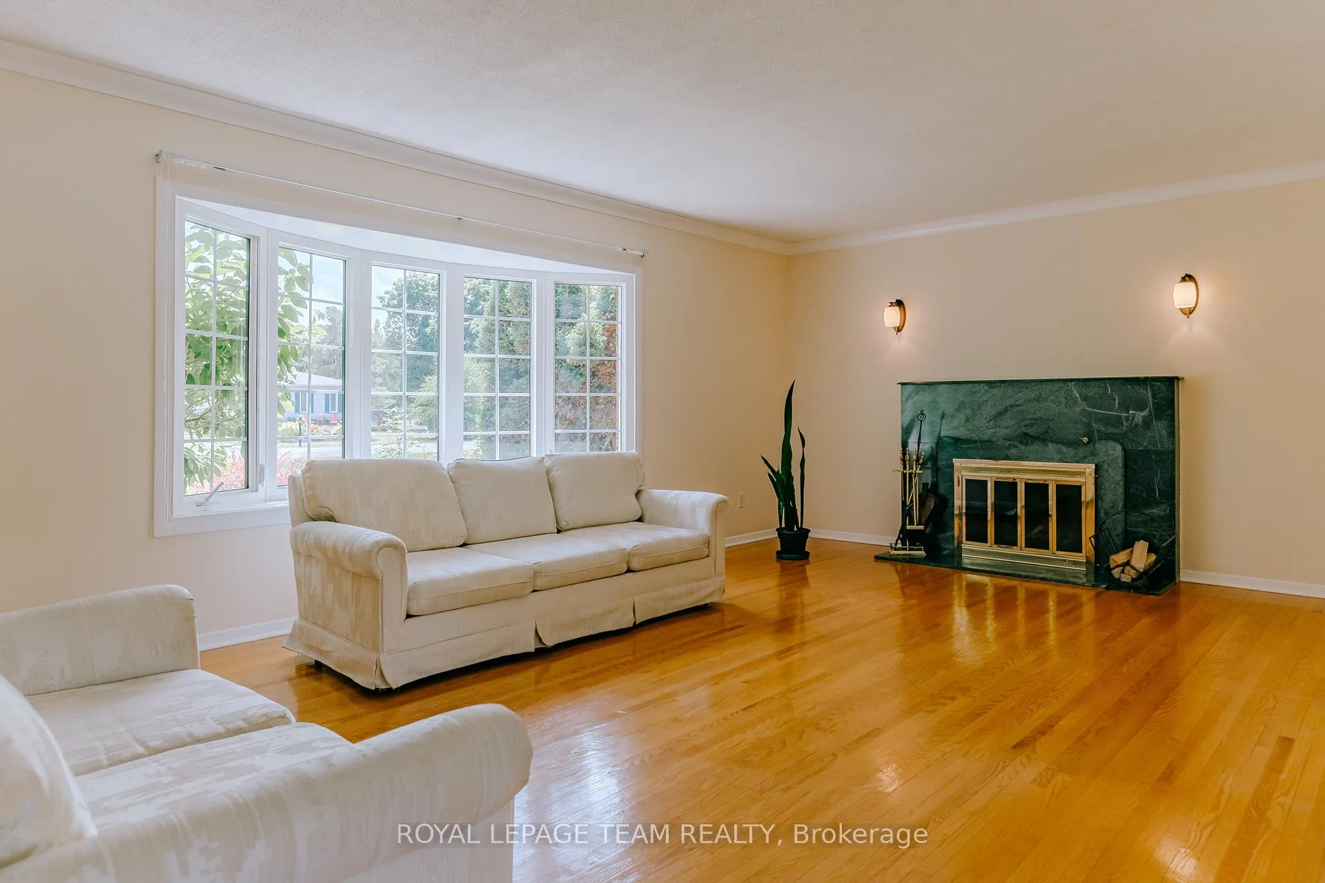 Photo 6 of 1231 Fairway Drive, Ottawa, Manotick South to Roger Stevens — HOMEH