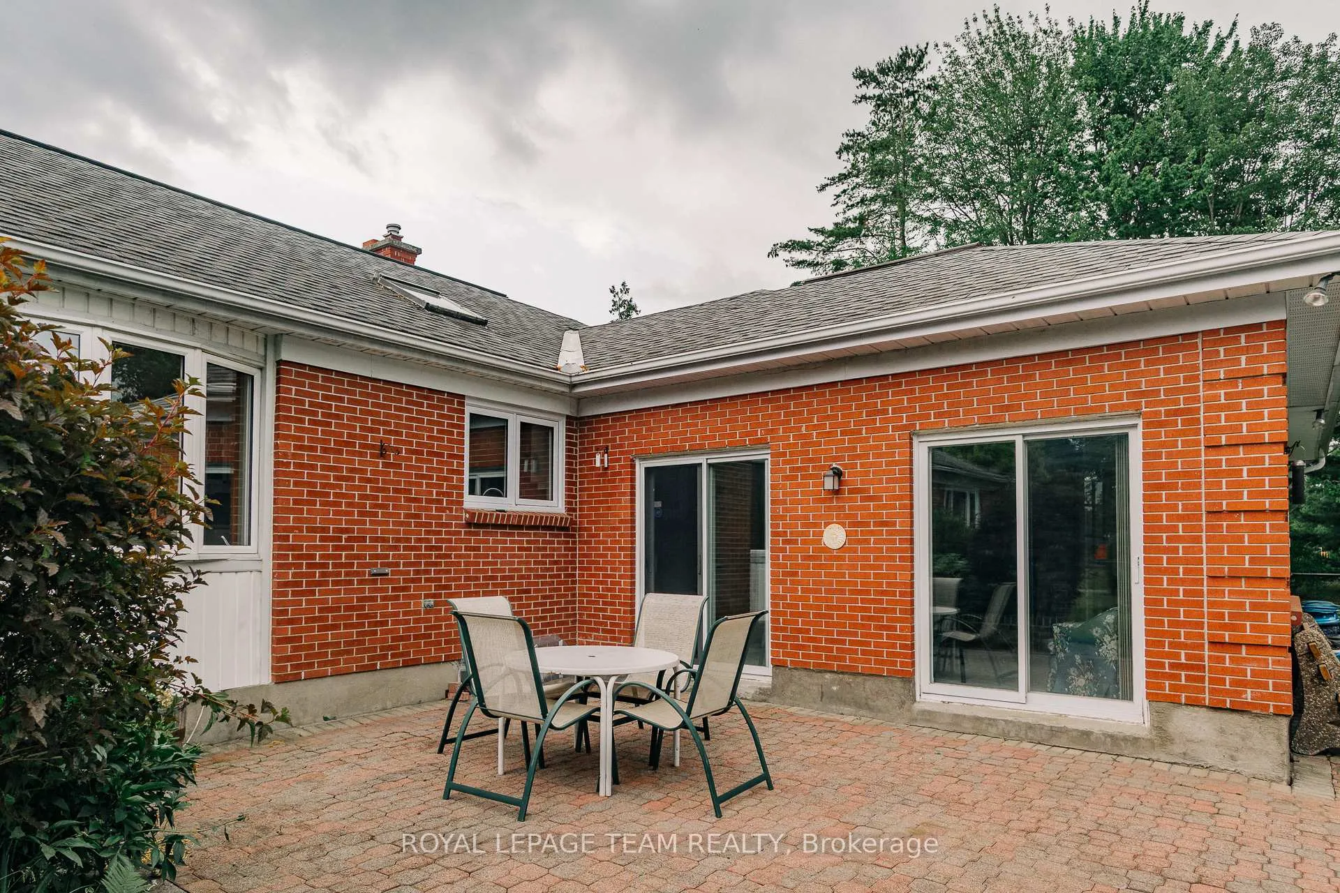 Photo 10 of 1231 Fairway Drive, Ottawa, Manotick South to Roger Stevens — HOMEH