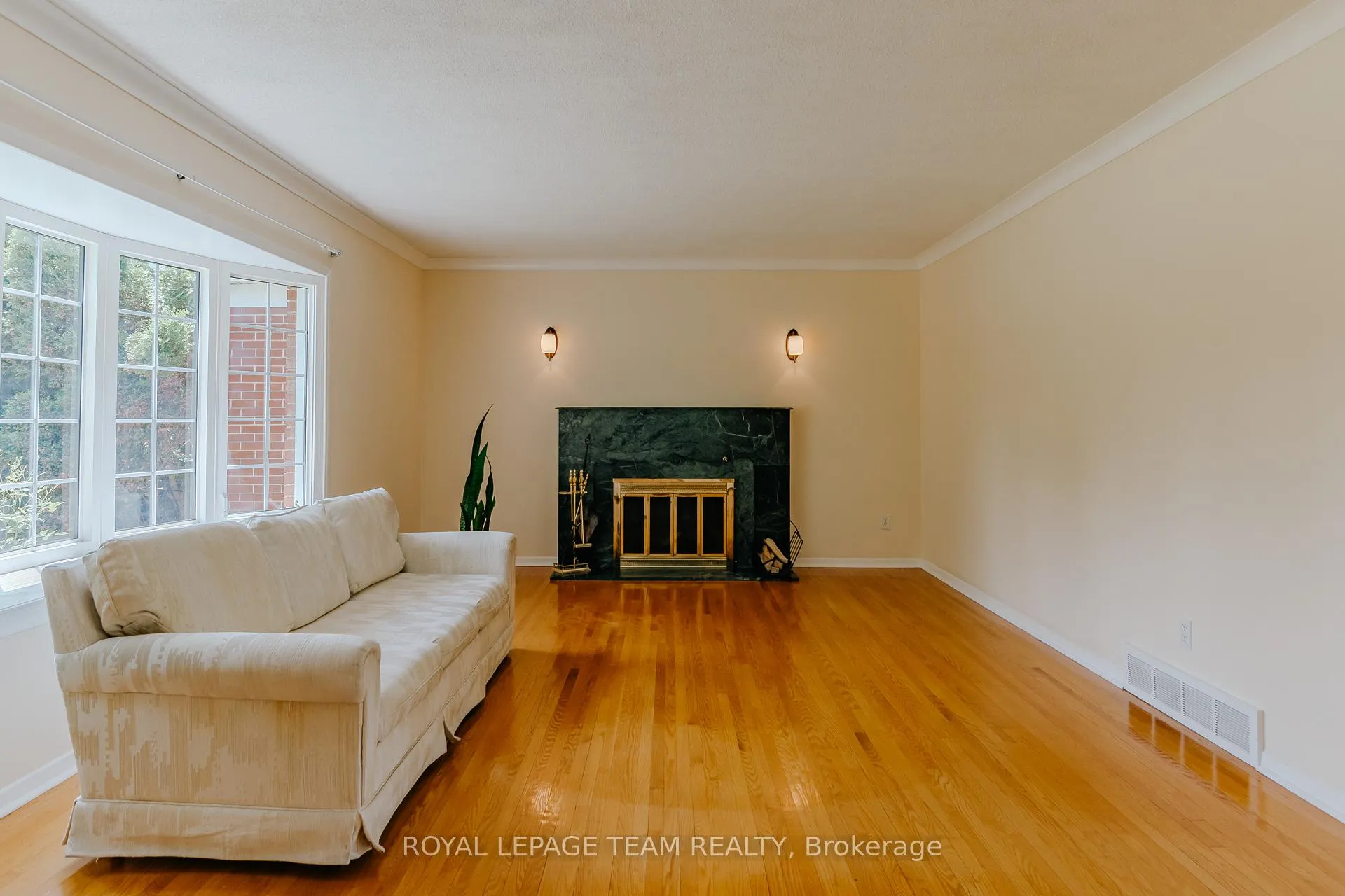 Photo 25 of 1231 Fairway Drive, Ottawa, Manotick South to Roger Stevens — HOMEH