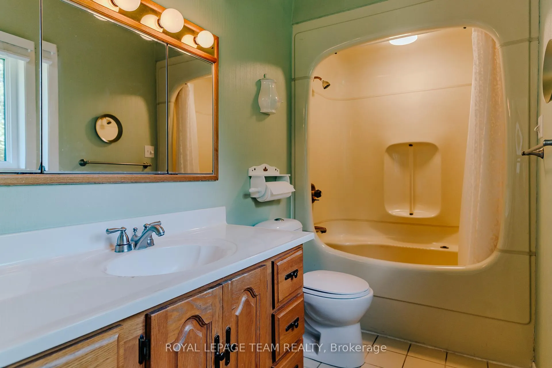 Photo 29 of 1231 Fairway Drive, Ottawa, Manotick South to Roger Stevens — HOMEH