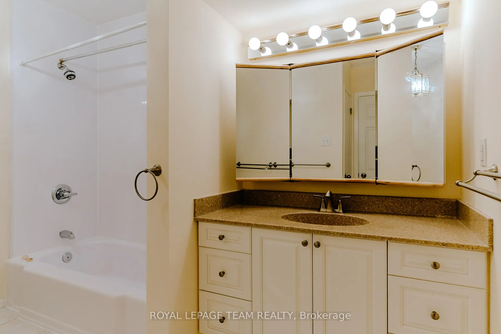 Photo 35 of 1231 Fairway Drive, Ottawa, Manotick South to Roger Stevens — HOMEH