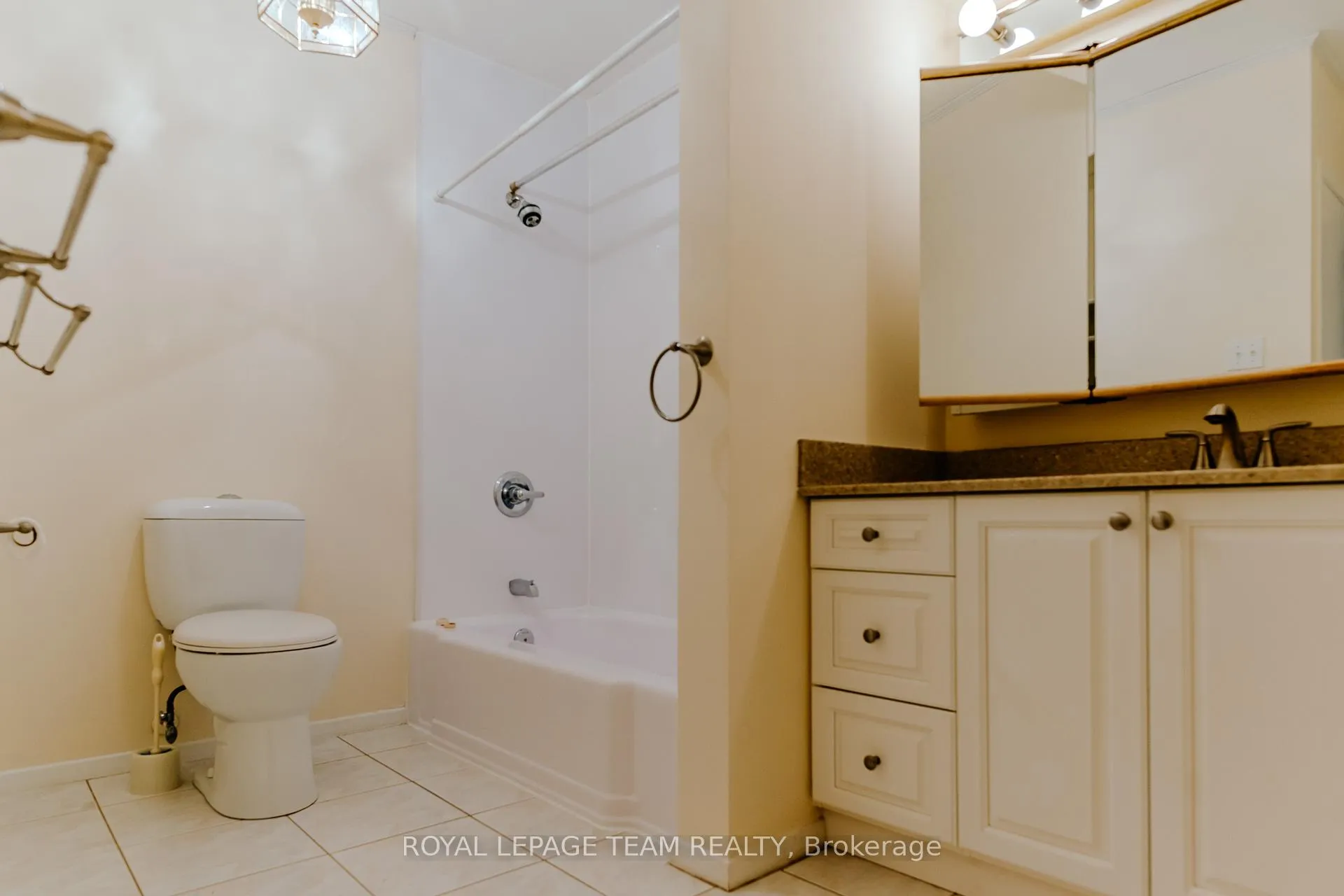 Photo 36 of 1231 Fairway Drive, Ottawa, Manotick South to Roger Stevens — HOMEH