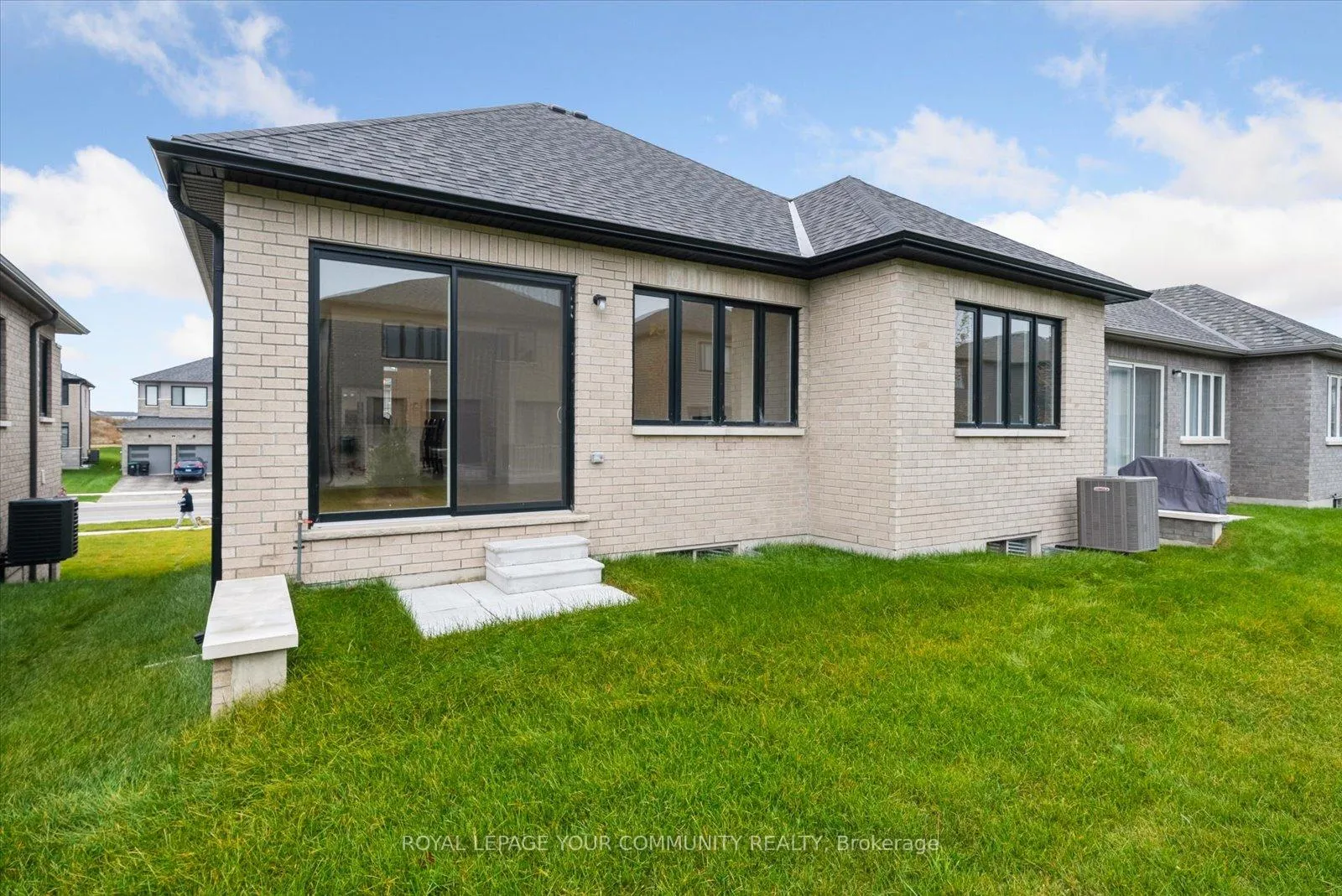 Photo 38 of 83 Sun Valley Avenue, Wasaga Beach — HOMEH