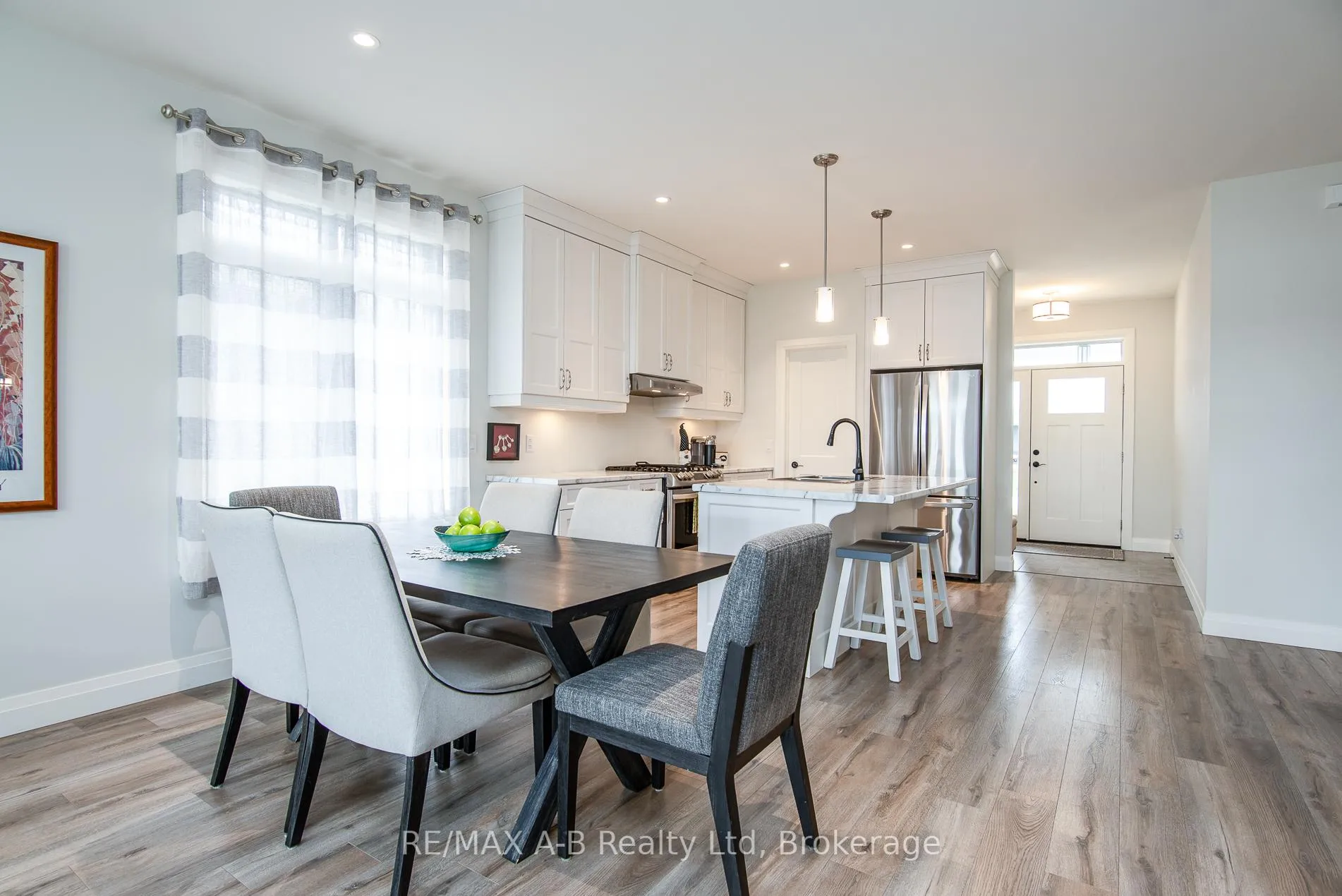 Photo 20 of 158 Ridgewood Crescent, St. Marys — HOMEH