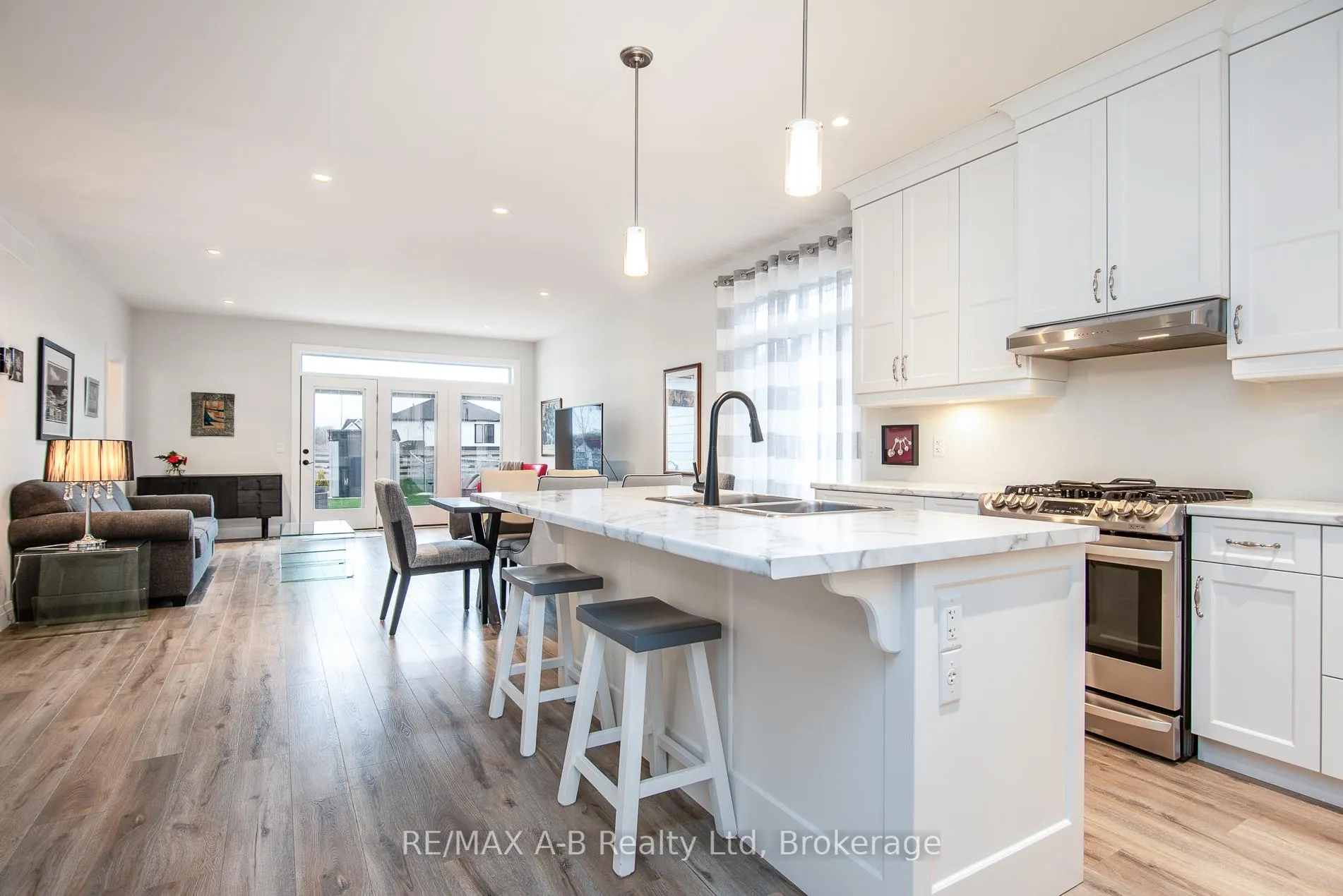 Photo 24 of 158 Ridgewood Crescent, St. Marys — HOMEH
