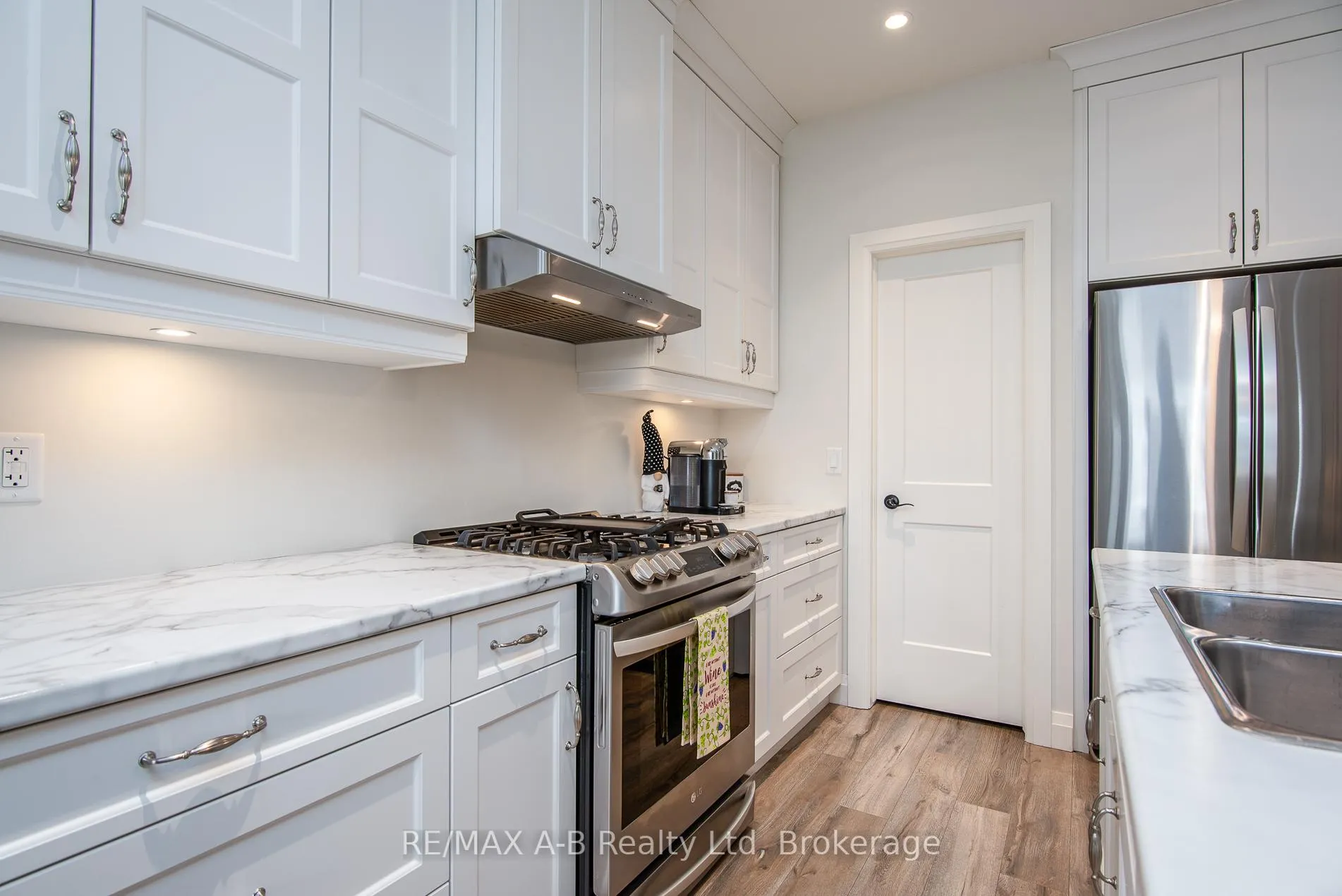 Photo 28 of 158 Ridgewood Crescent, St. Marys — HOMEH