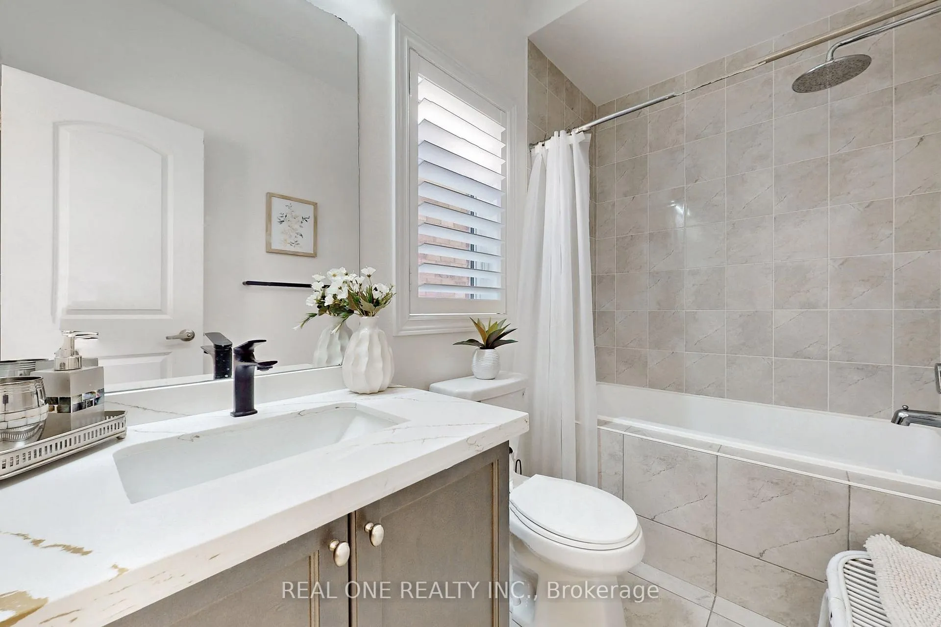Photo 38 of 125 Joseph Hartman Crescent, Aurora, Rural Aurora — HOMEH