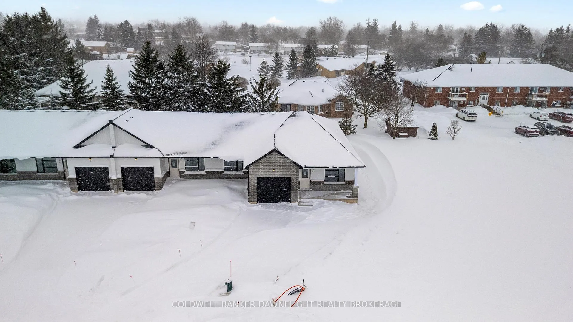 Photo 3 of 52 Moonlight Court, Central Huron, Clinton — HOMEH