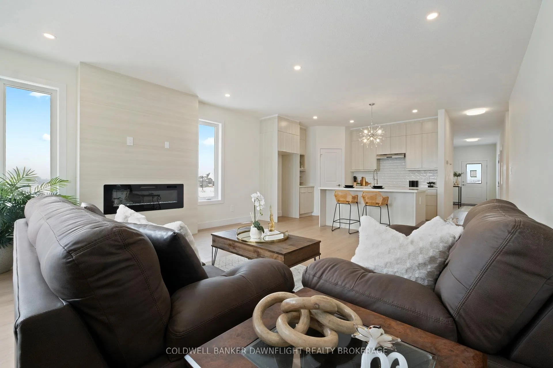 Photo 13 of 52 Moonlight Court, Central Huron, Clinton — HOMEH