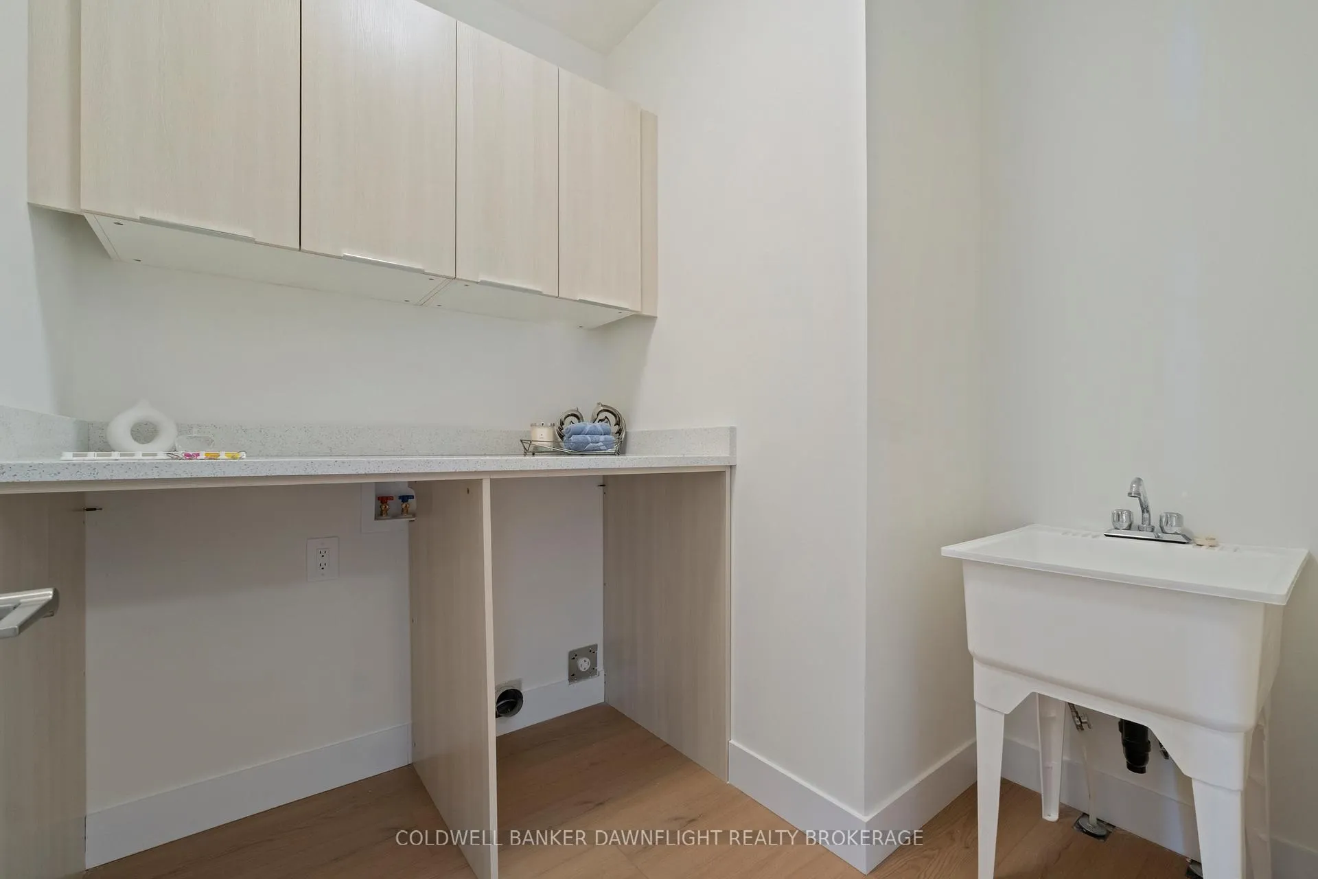 Photo 28 of 52 Moonlight Court, Central Huron, Clinton — HOMEH