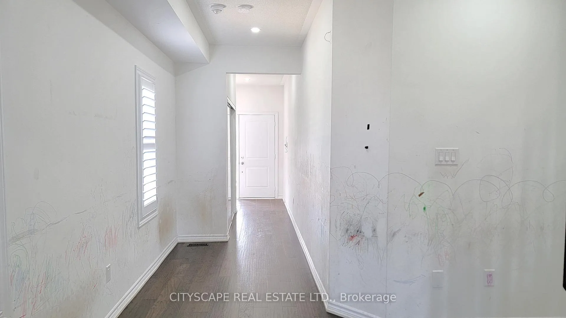 Photo 4 of 364 Van Dusen Avenue, Southgate — HOMEH