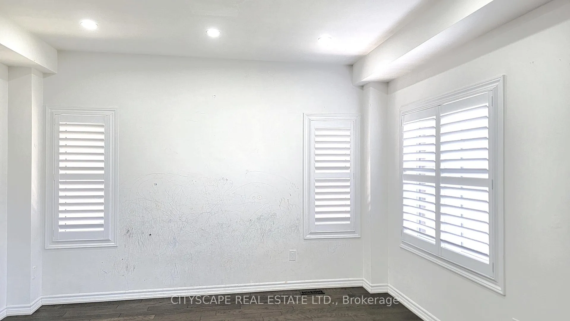 Photo 12 of 364 Van Dusen Avenue, Southgate — HOMEH