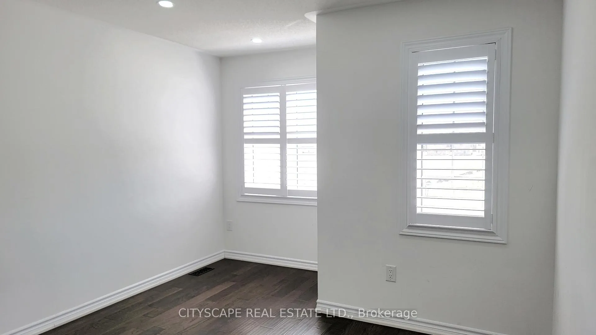 Photo 34 of 364 Van Dusen Avenue, Southgate — HOMEH