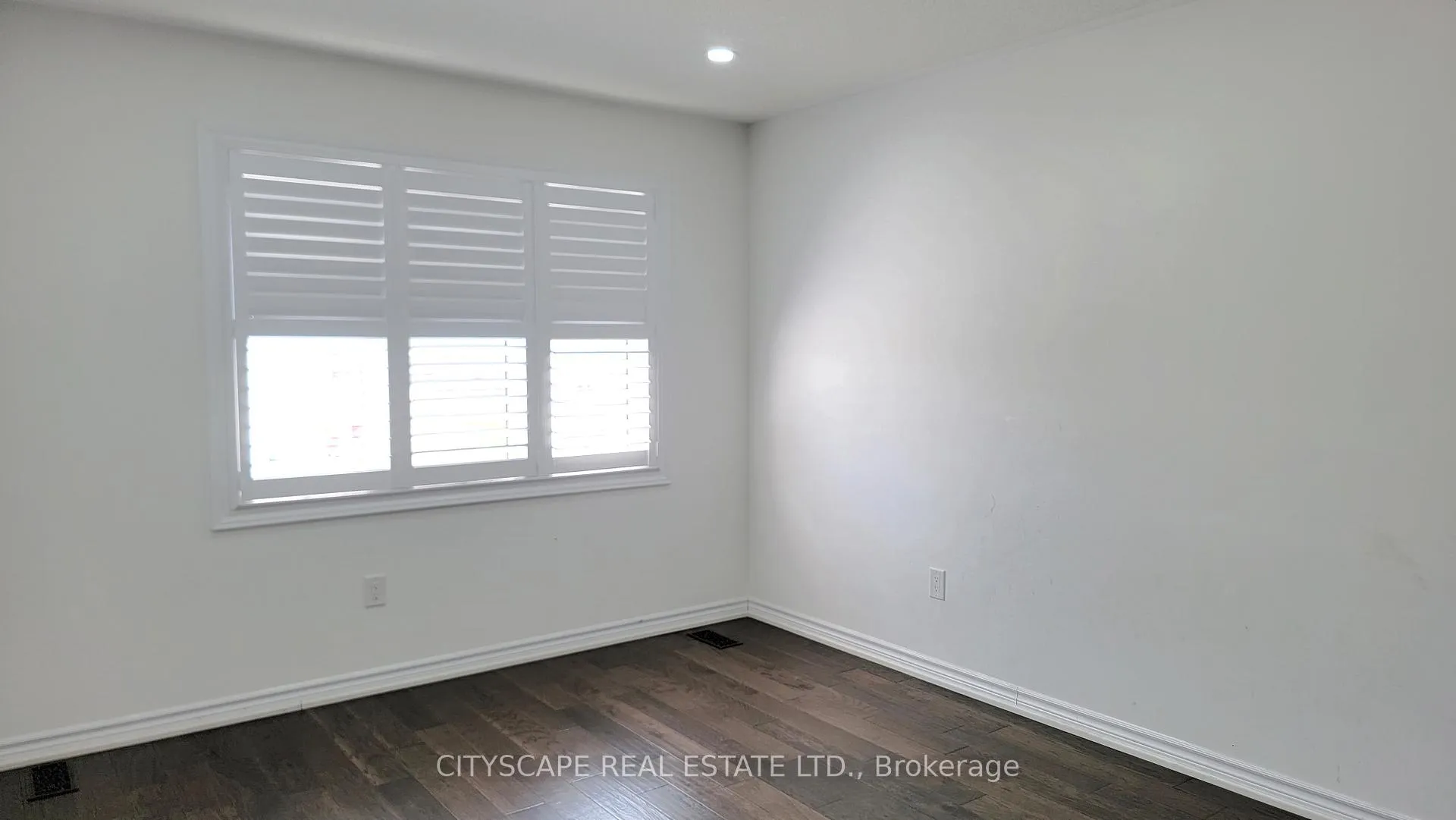 Photo 36 of 364 Van Dusen Avenue, Southgate — HOMEH