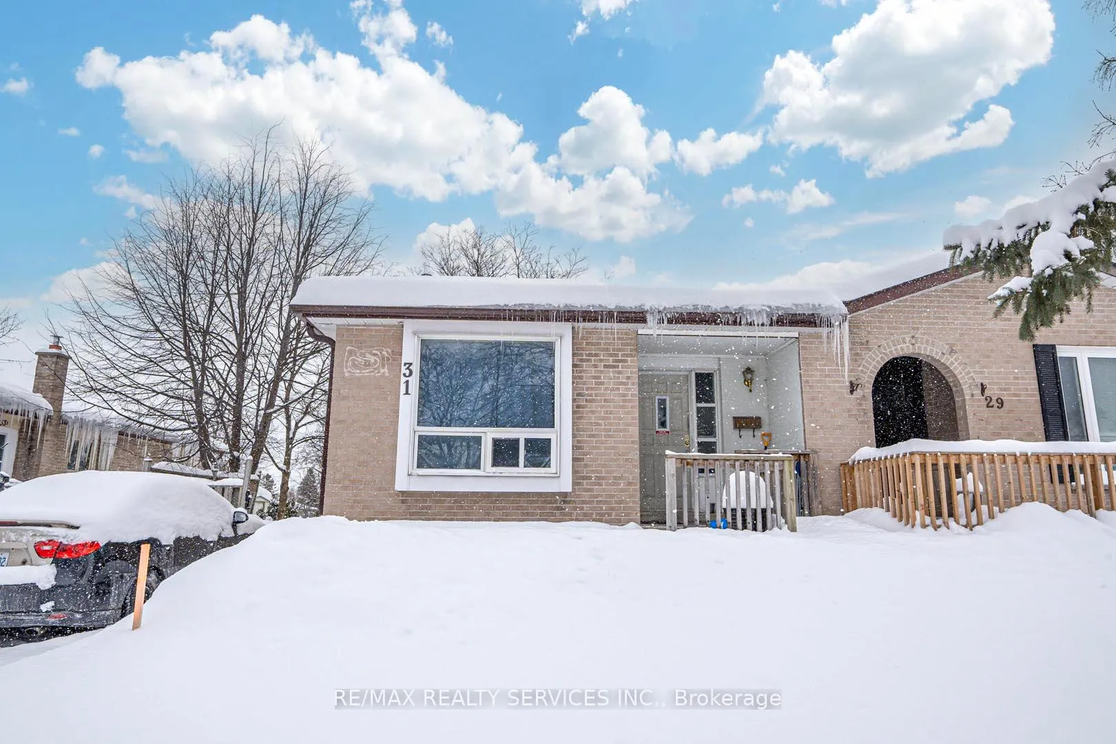 Photo 3 of 31 Sylvia Street, Barrie, Grove East — HOMEH