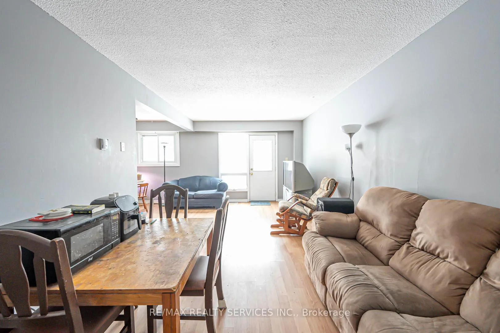 Photo 6 of 31 Sylvia Street, Barrie, Grove East — HOMEH