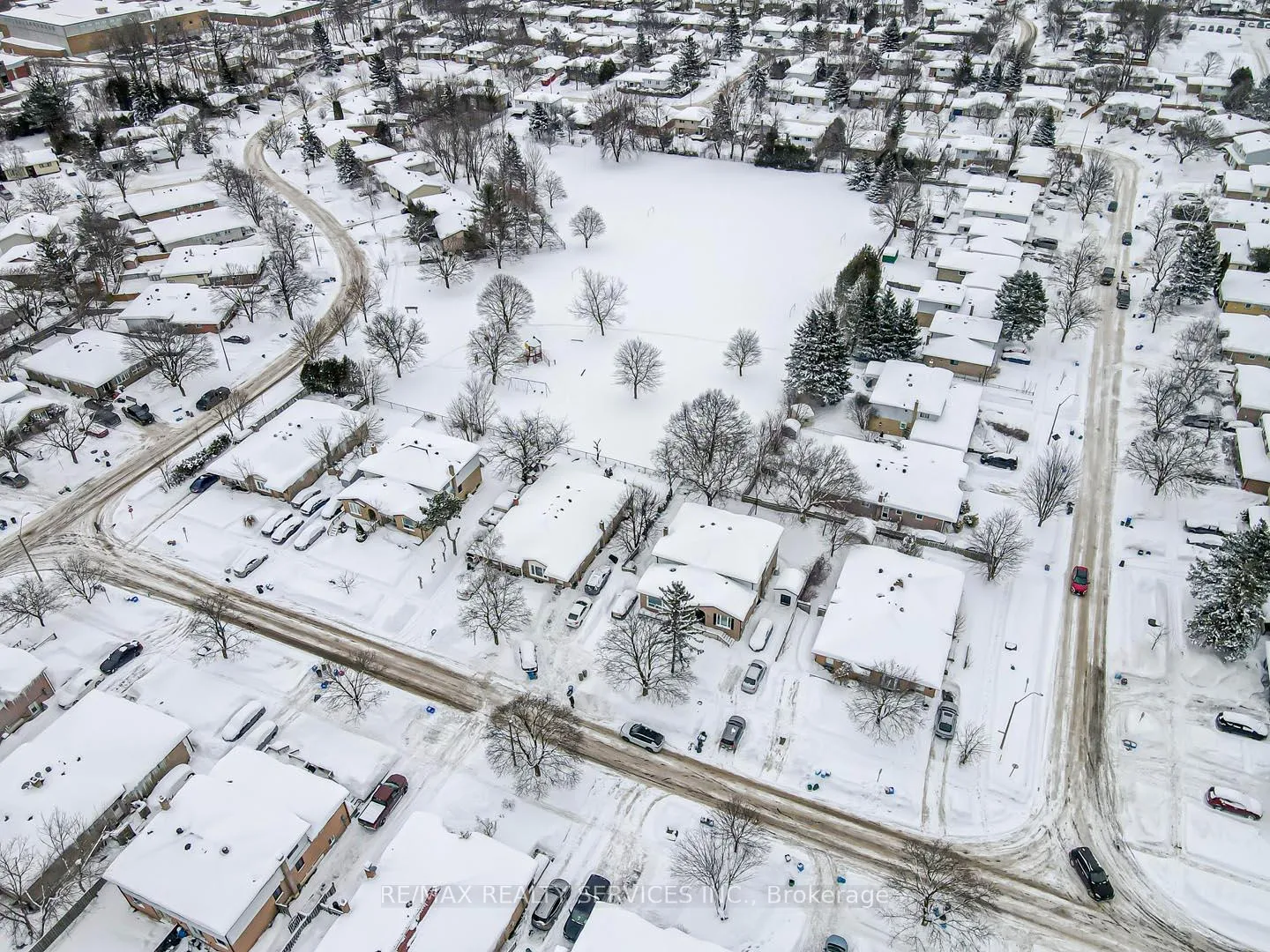 Photo 15 of 31 Sylvia Street, Barrie, Grove East — HOMEH