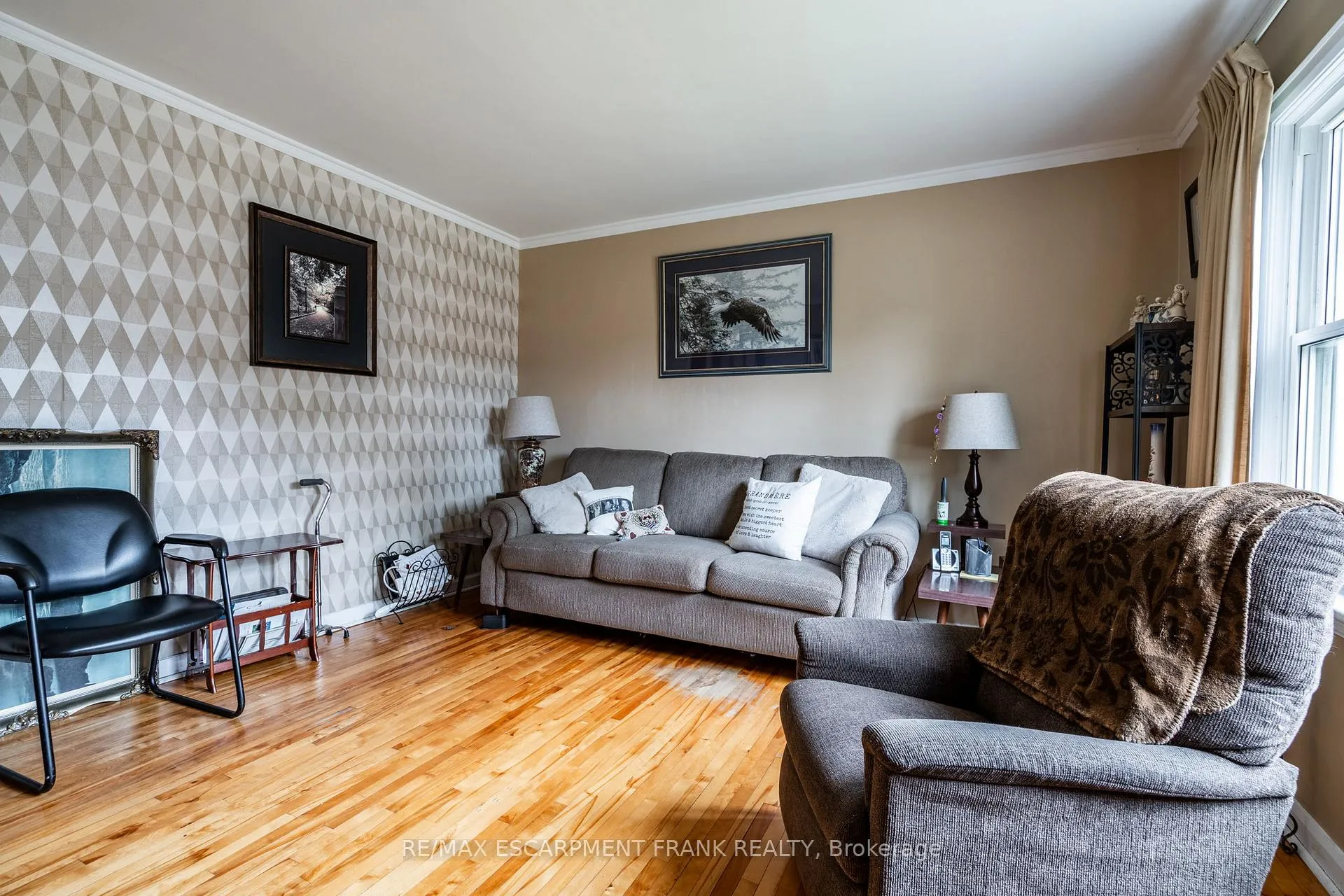 Photo 7 of 209 East 13TH Street, Hamilton, Inch Park — HOMEH