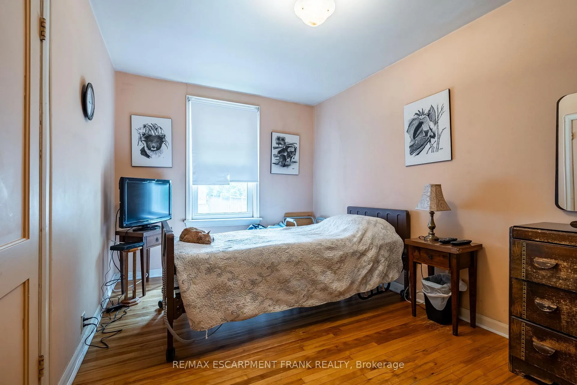 Photo 11 of 209 East 13TH Street, Hamilton, Inch Park — HOMEH