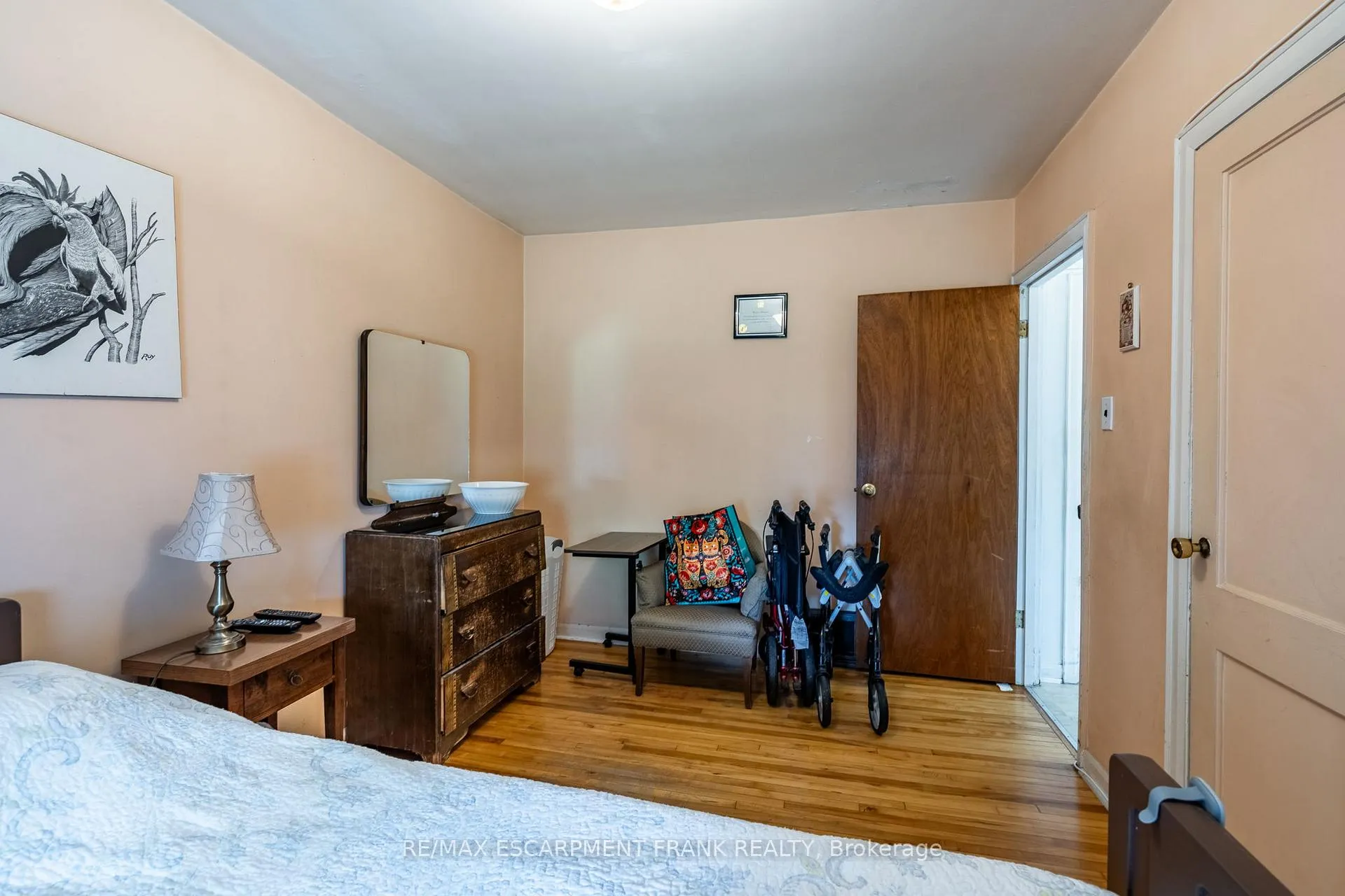 Photo 13 of 209 East 13TH Street, Hamilton, Inch Park — HOMEH