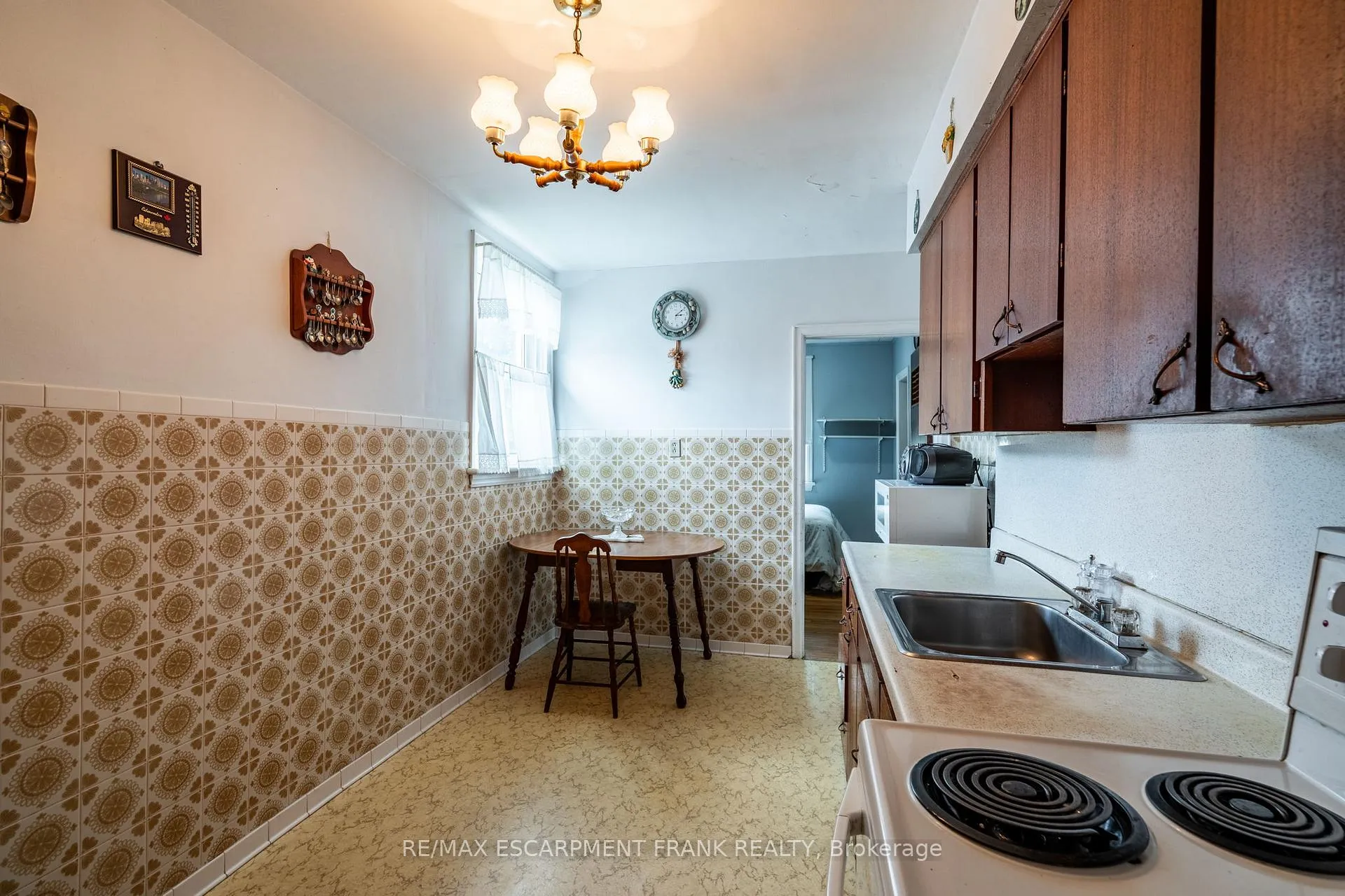 Photo 20 of 209 East 13TH Street, Hamilton, Inch Park — HOMEH