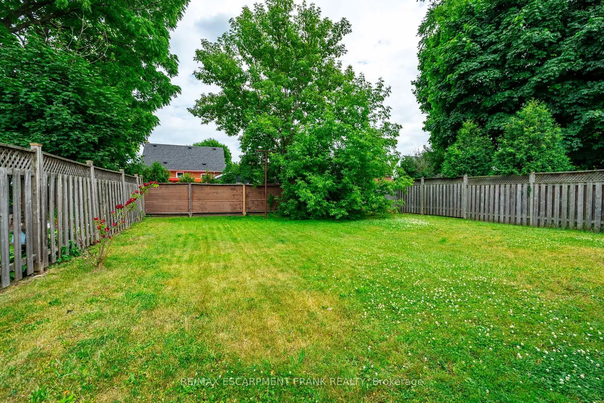 Photo 40 of 209 East 13TH Street, Hamilton, Inch Park — HOMEH